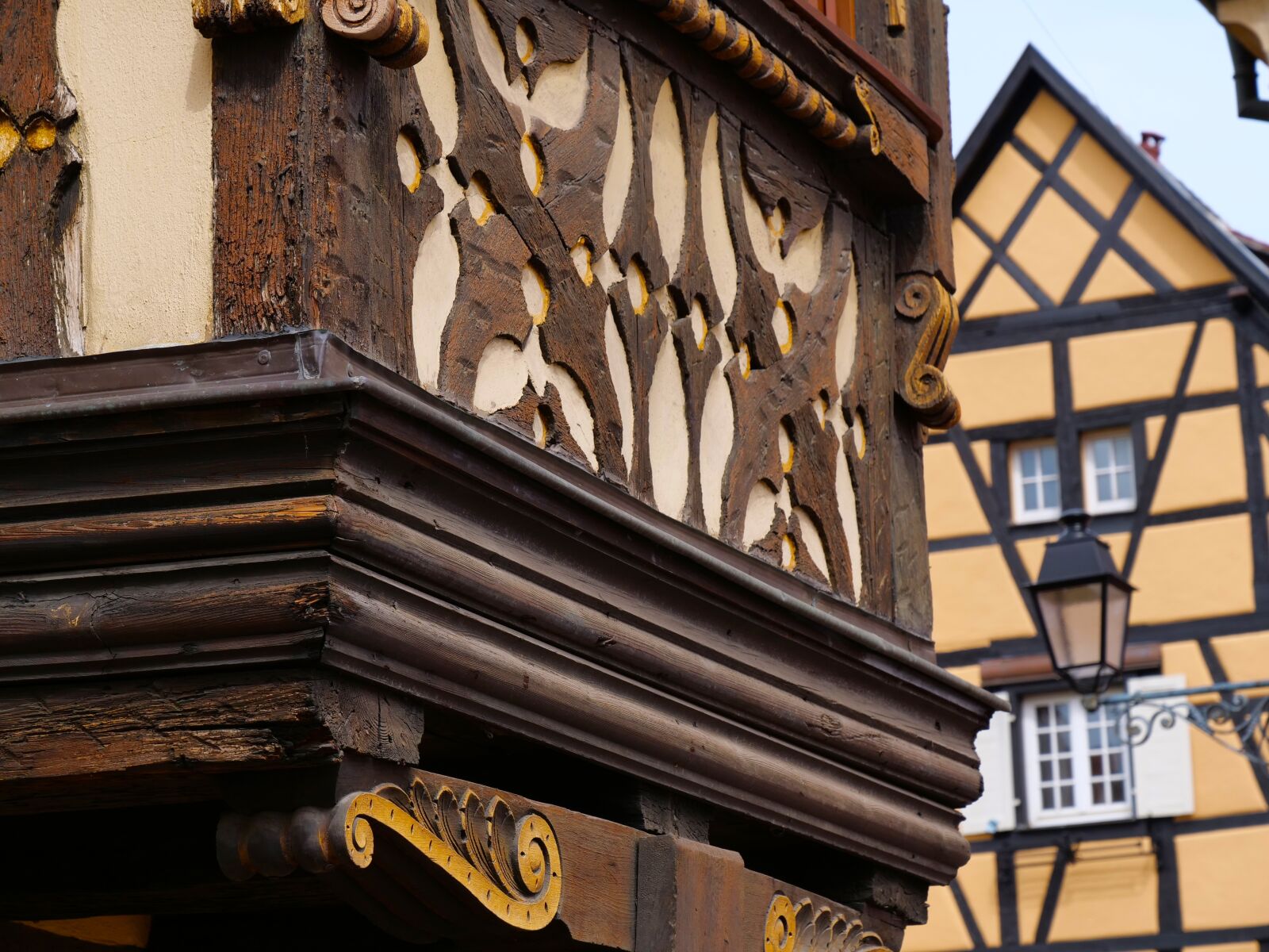 Panasonic Lumix DC-G9 sample photo. Stud, alsace, house facade photography