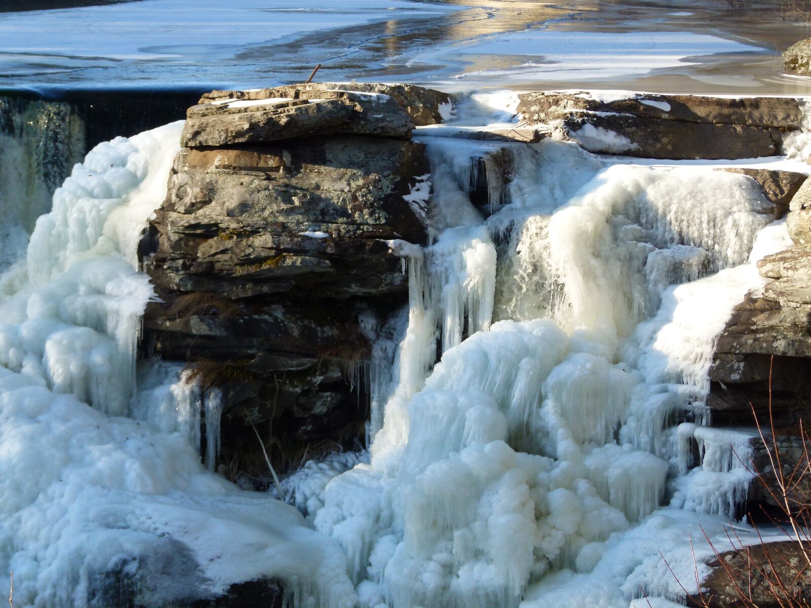 Panasonic Lumix DMC-FZ100 sample photo. Waterfall, frozen, ice photography