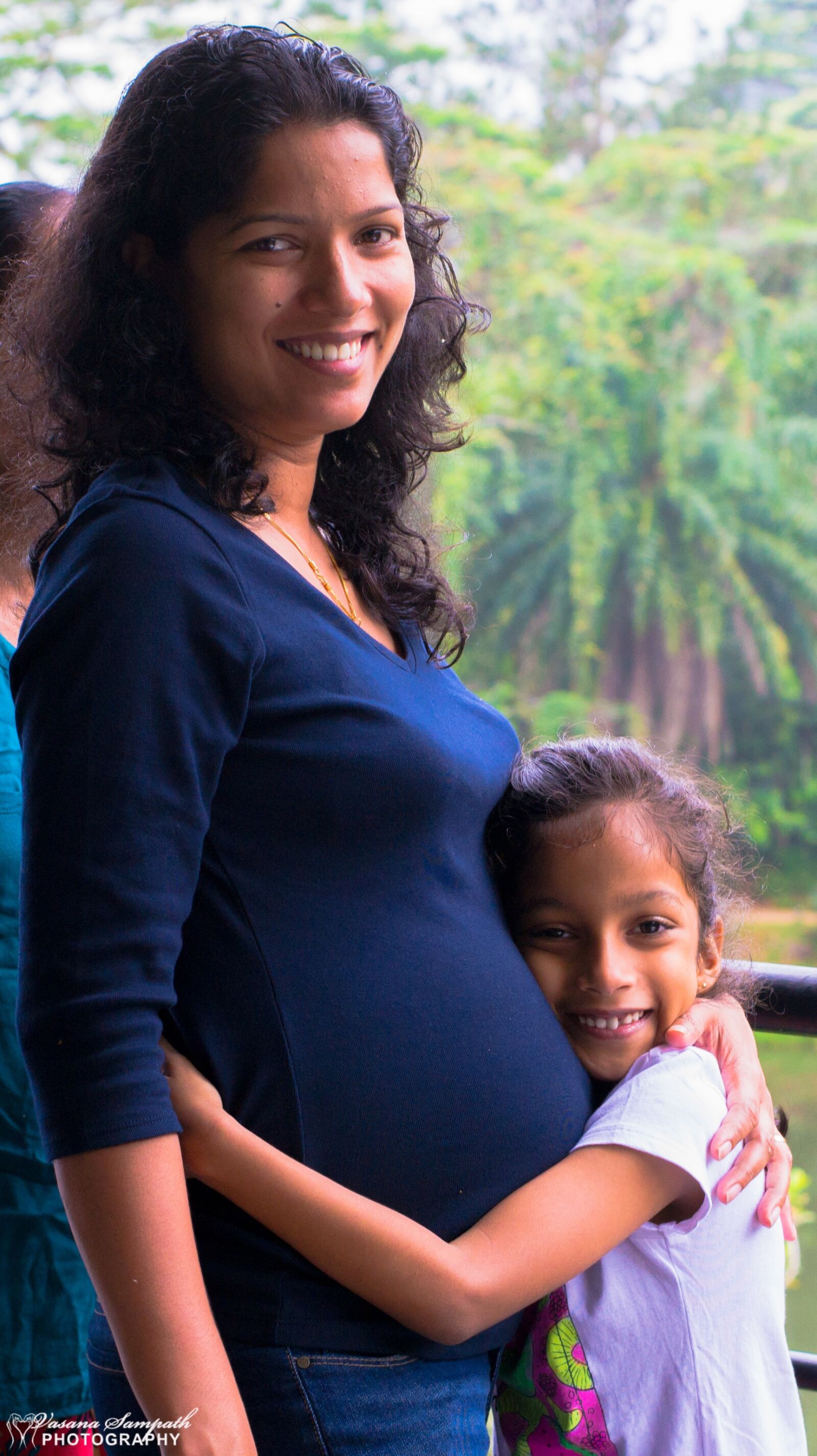Nikon D3100 sample photo. Love, sister, mother photography