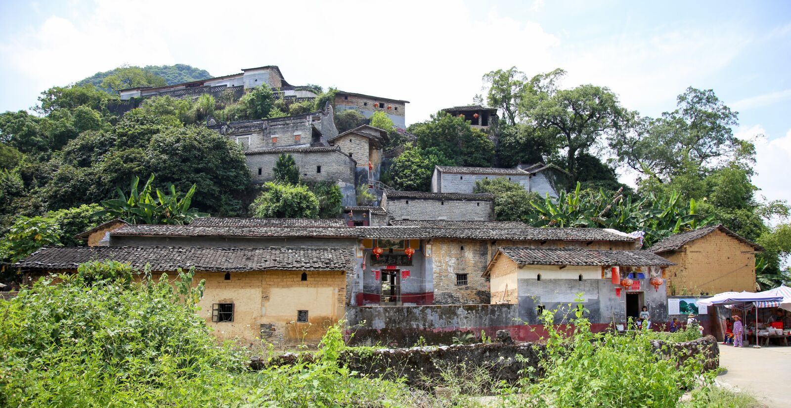 Canon EOS 6D + Canon EF 24-105mm F4L IS USM sample photo. House, building, ancestral temple photography