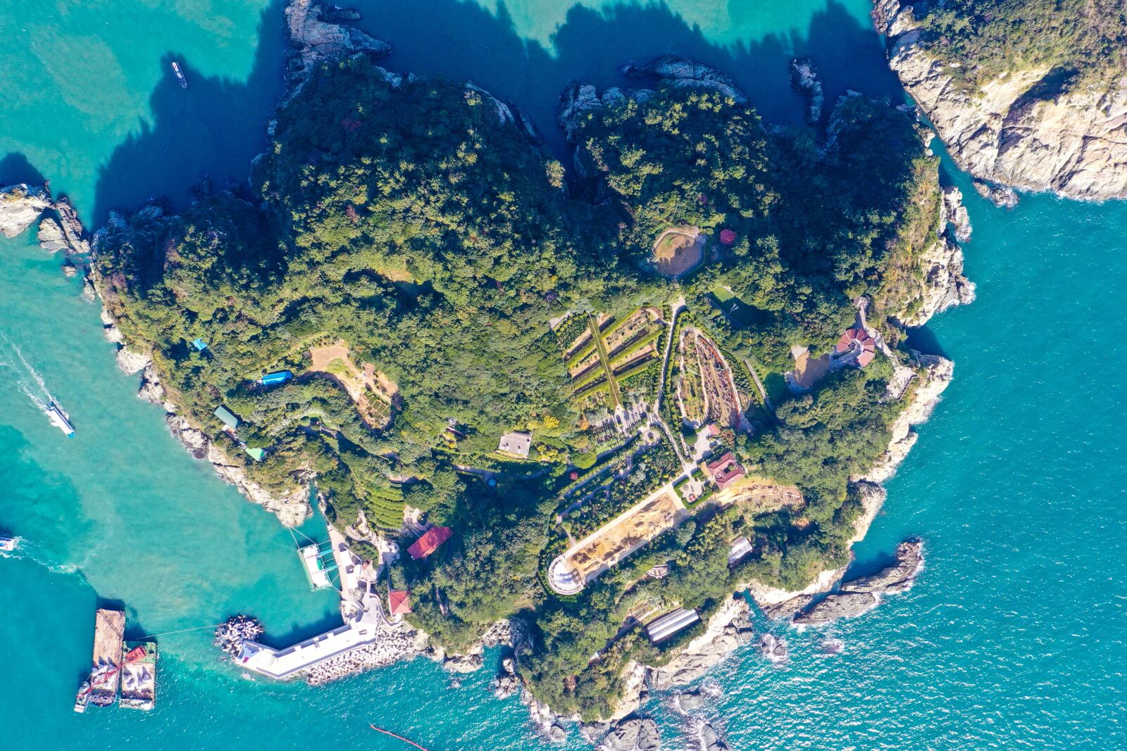 Hasselblad L1D-20c sample photo. Aerials, island, water photography