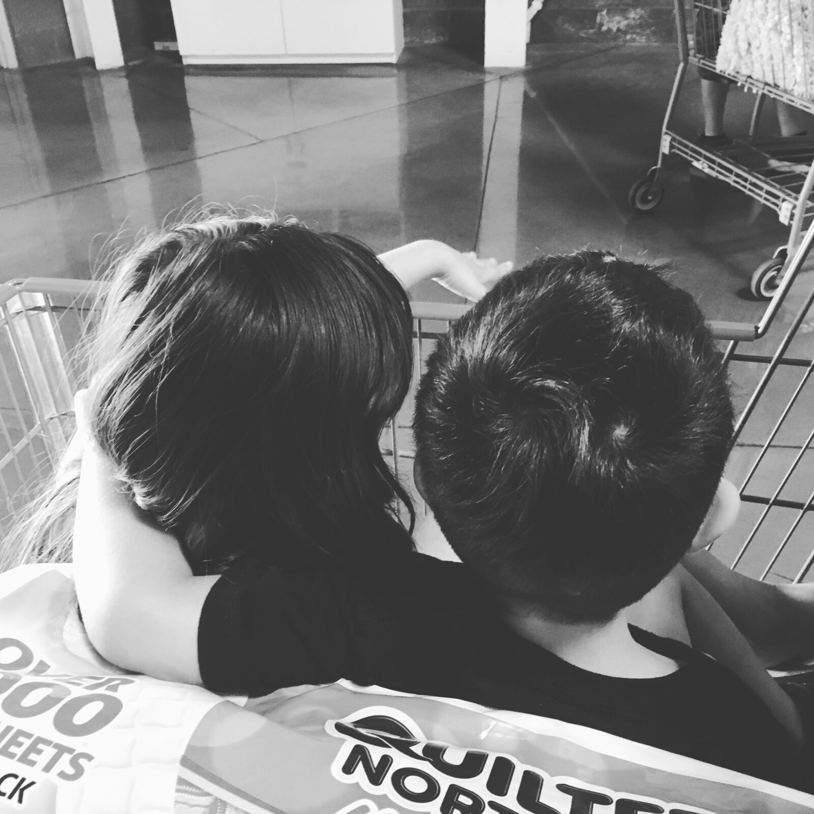 Apple iPhone 6s sample photo. Family, kids, brother photography