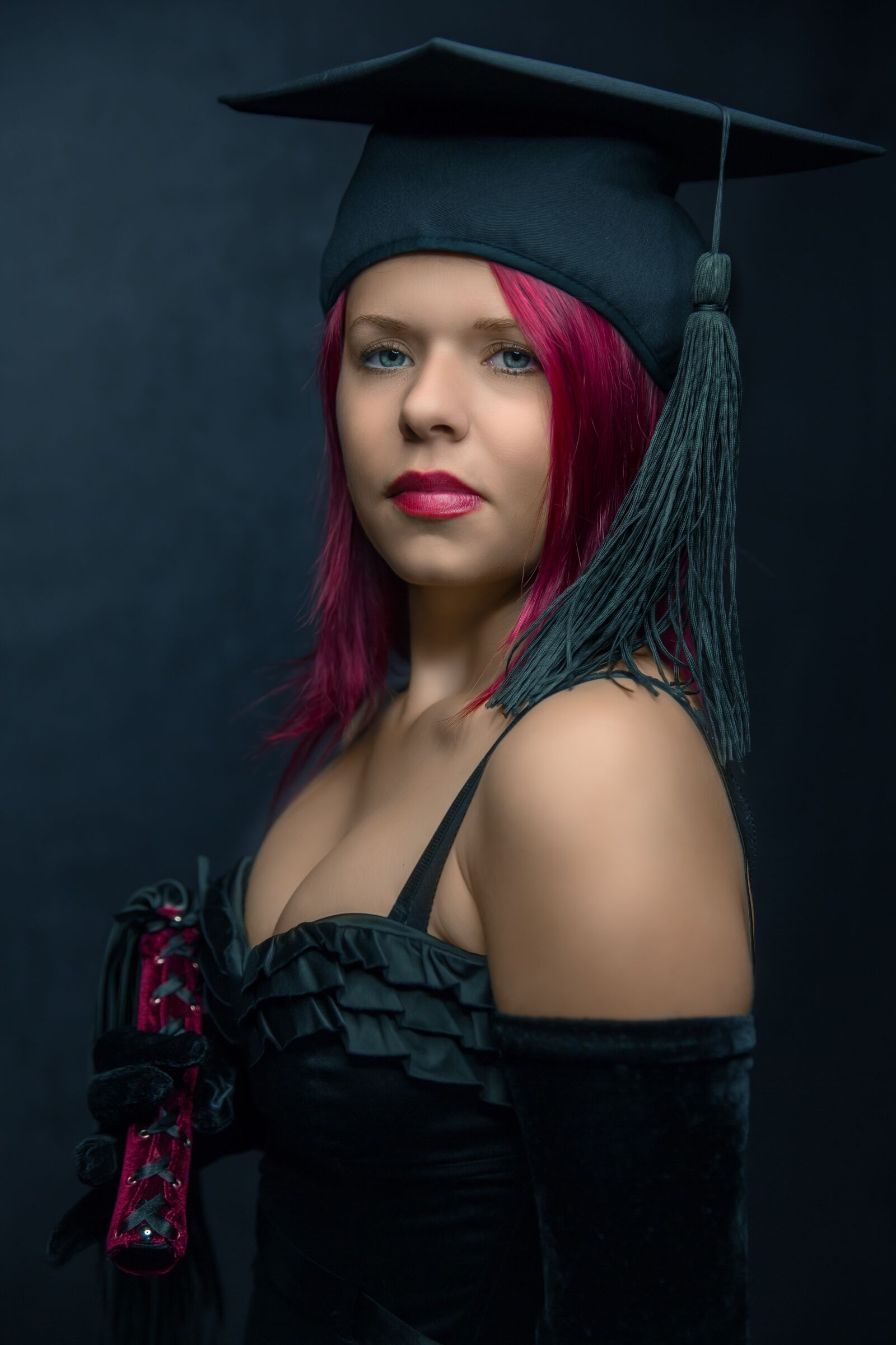 Canon EF 24-70mm F2.8L II USM sample photo. Girl, portrait, woman photography