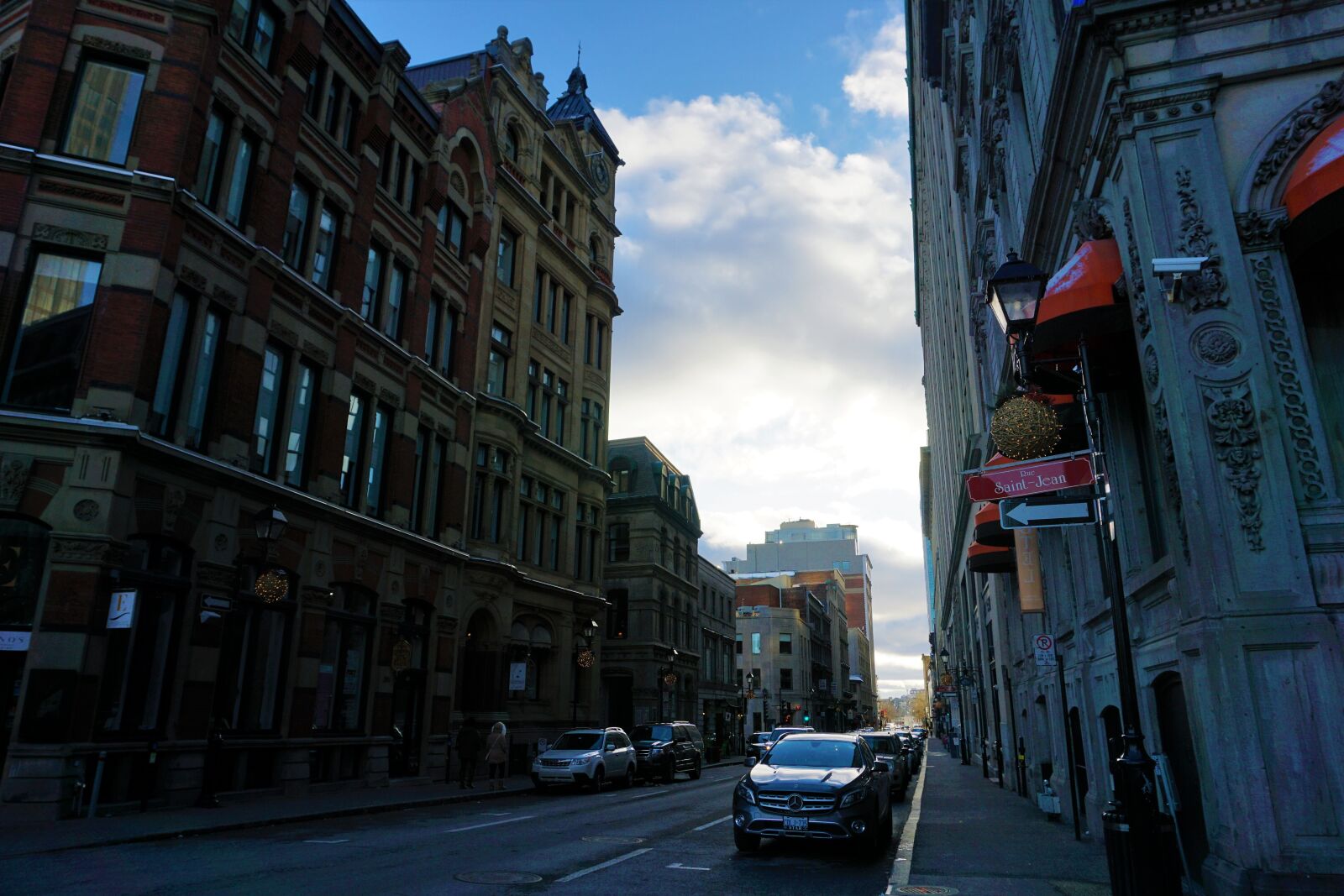 Sony a6000 sample photo. Buildings, dusk, montreal, old photography