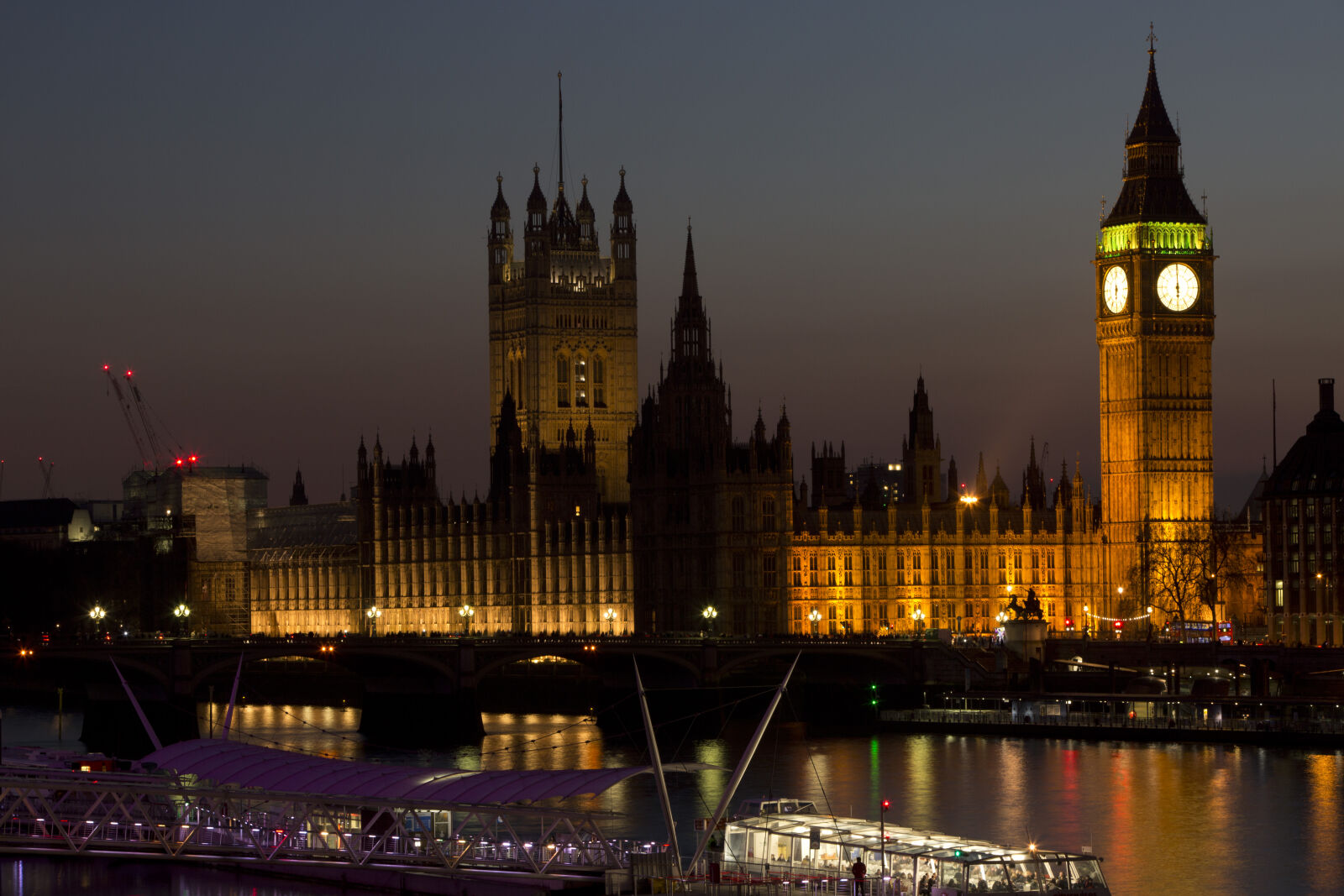Canon EF 70-200mm F2.8L IS USM sample photo. The, parliament, during, nightime photography