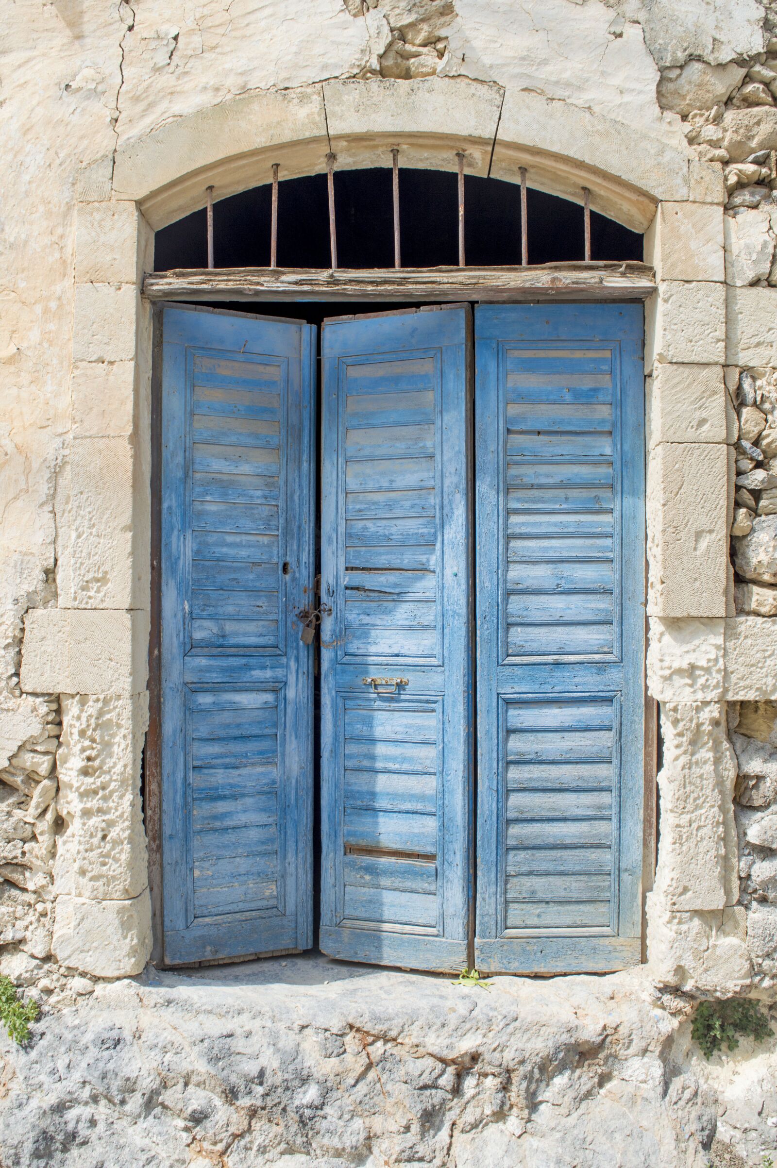 Nikon D3200 sample photo. Door, greece, blue photography
