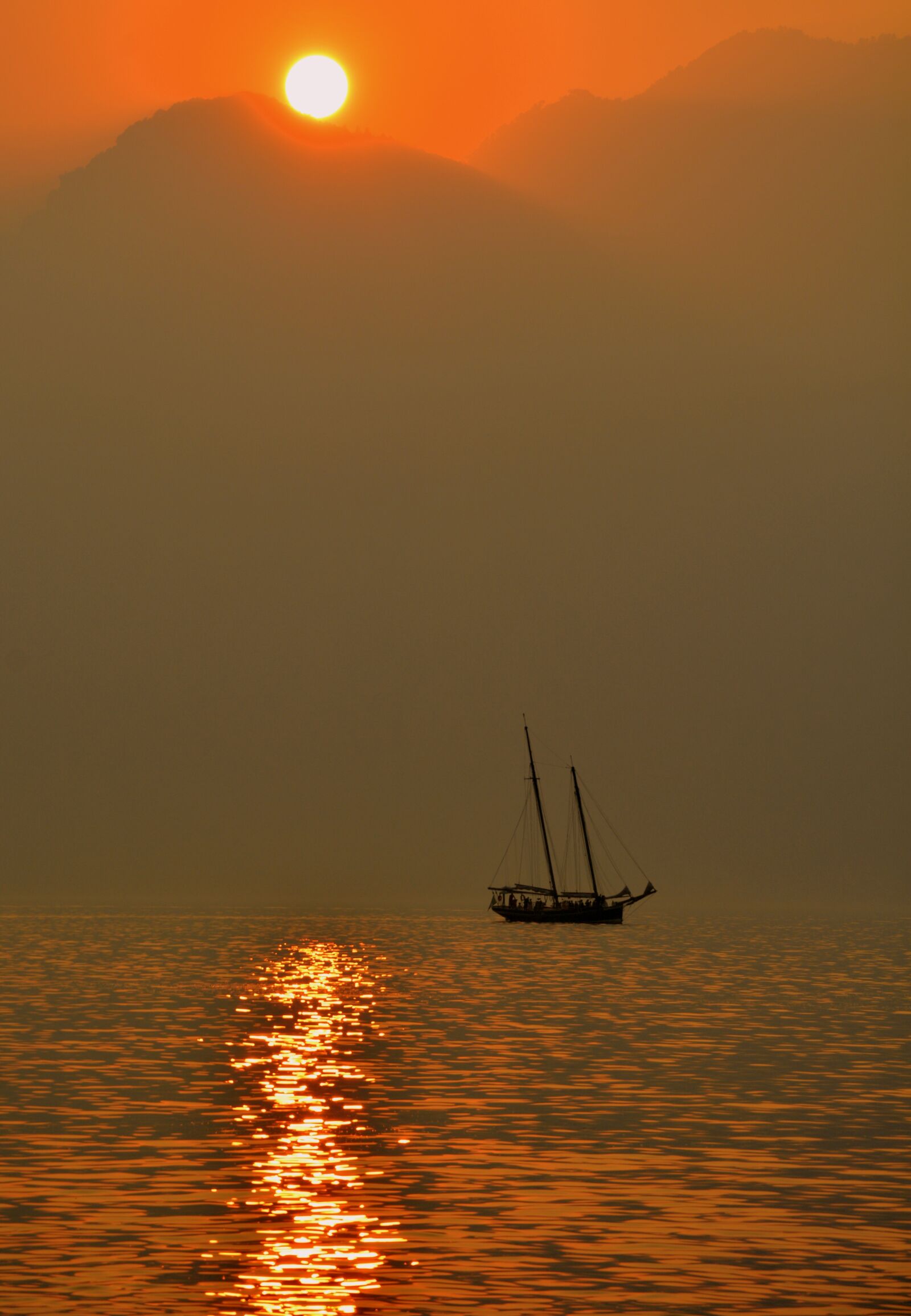 Nikon D7100 sample photo. Sailing ship, lake, sunset photography