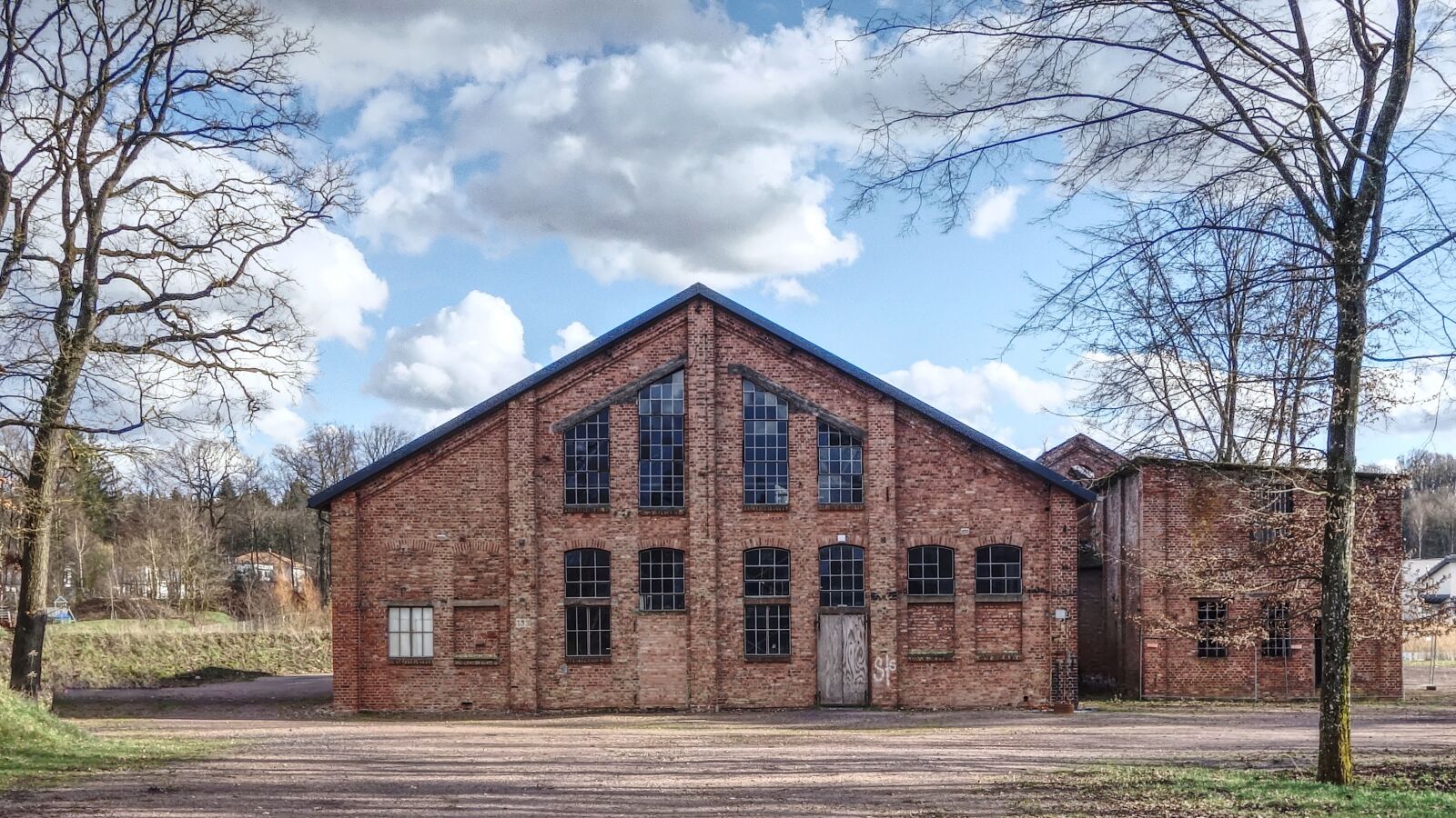 Sony Cyber-shot DSC-RX100 sample photo. Factory building, building, sky photography