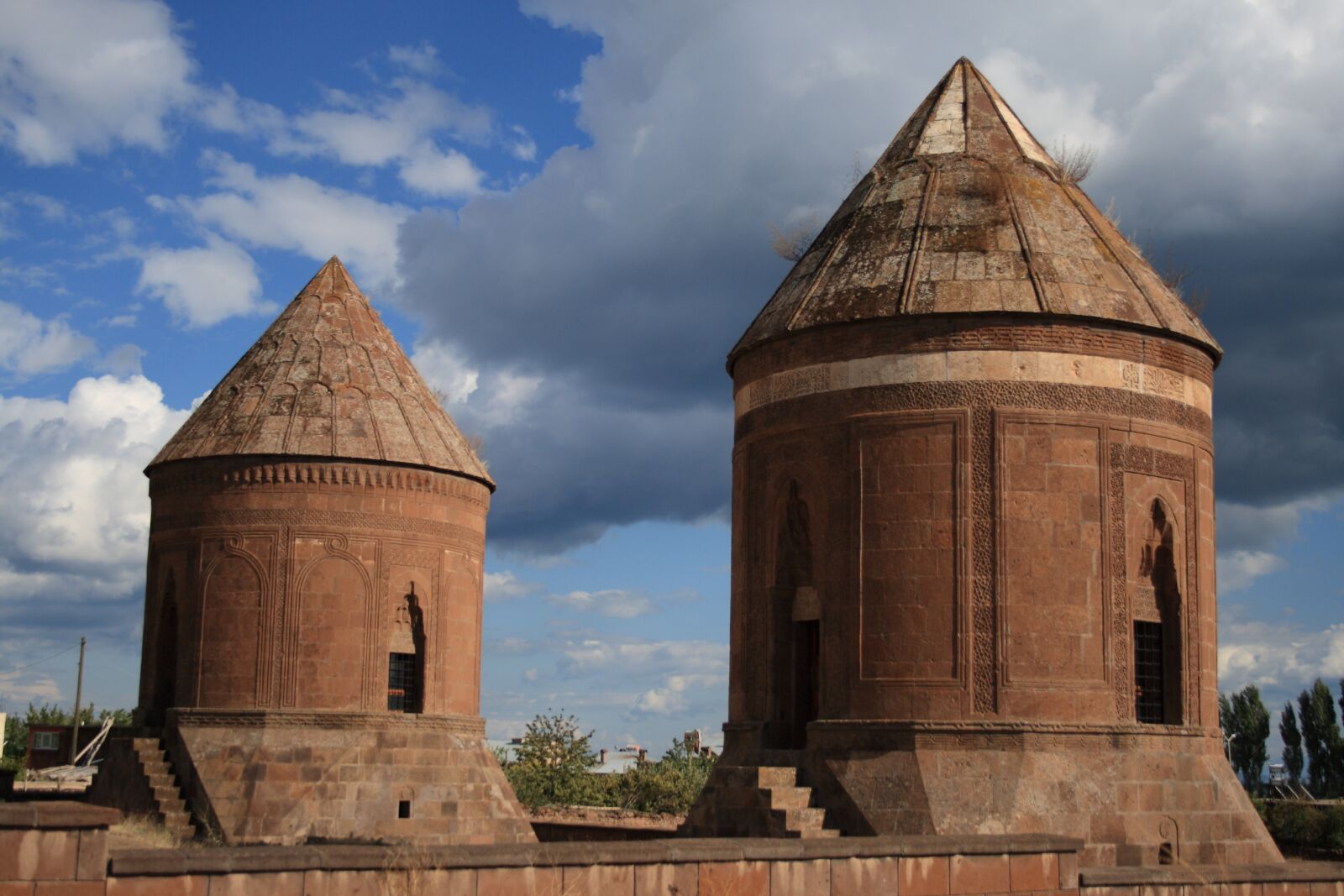 Canon EOS 400D (EOS Digital Rebel XTi / EOS Kiss Digital X) sample photo. Ahlat, bitlis, lake van photography