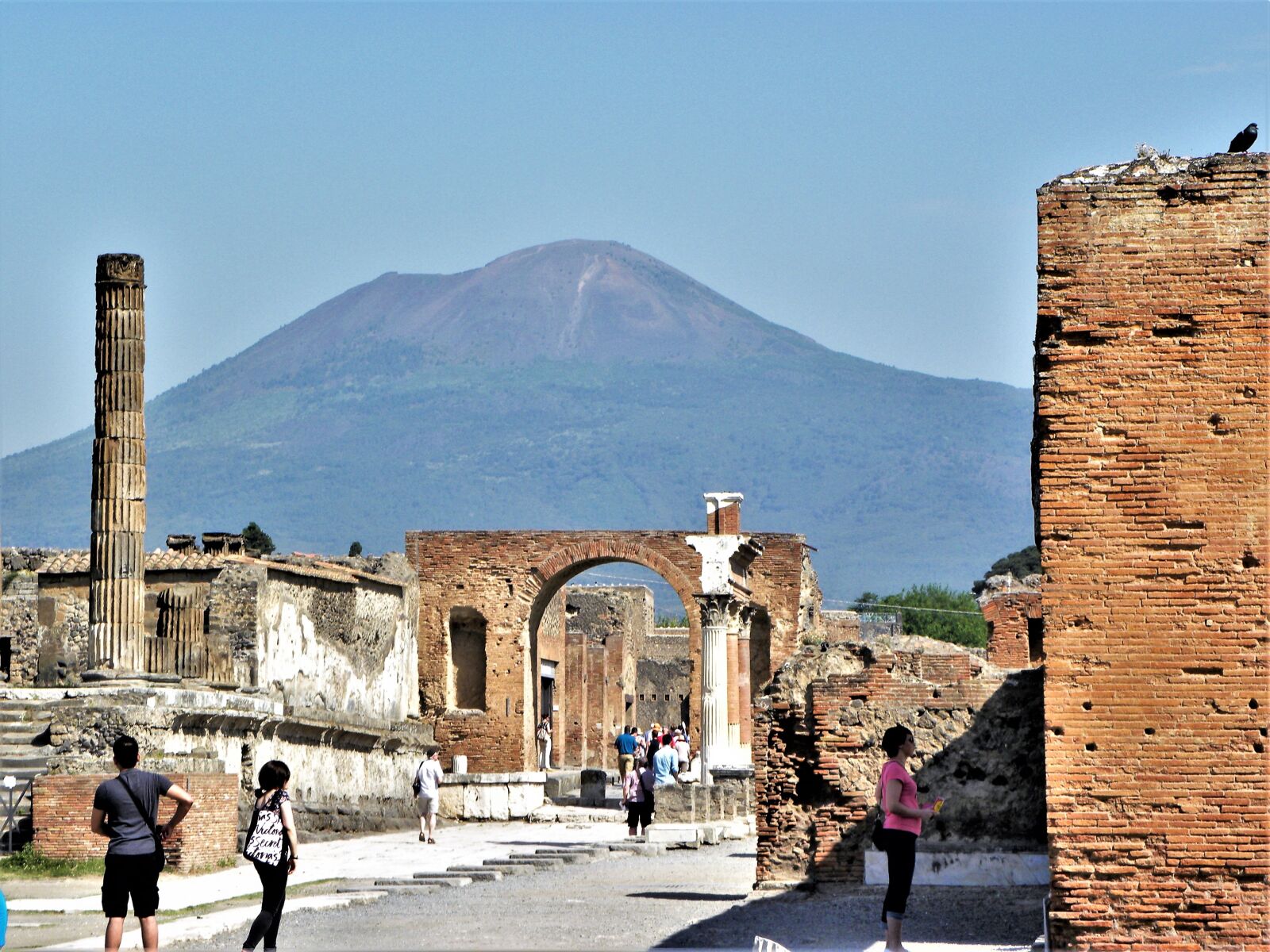 Nikon Coolpix P90 sample photo. Pompeii, vesuvius, italy photography