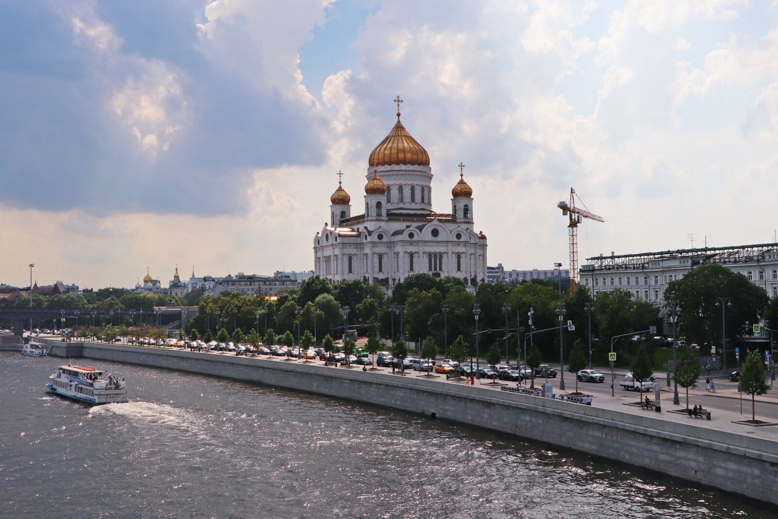 Canon EF-S 18-135mm F3.5-5.6 IS STM sample photo. Moscow, temple, christ photography