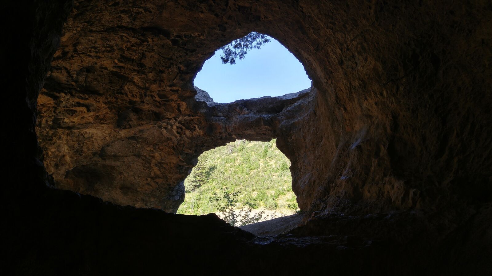 LG G4 sample photo. Cave, cavern, natural photography