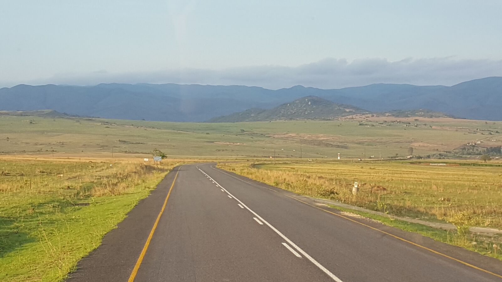 Samsung Galaxy S6 sample photo. Road, scenic, highway photography