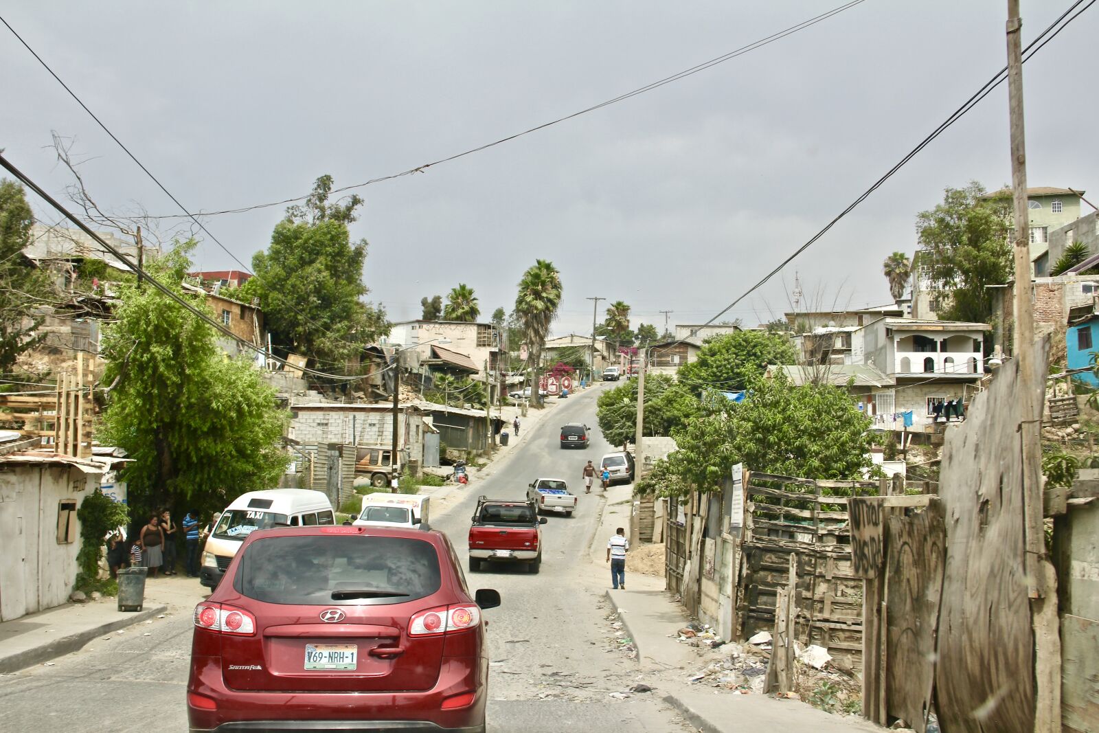 Canon EF-S 18-135mm F3.5-5.6 IS sample photo. Mexico, poor, poverty photography