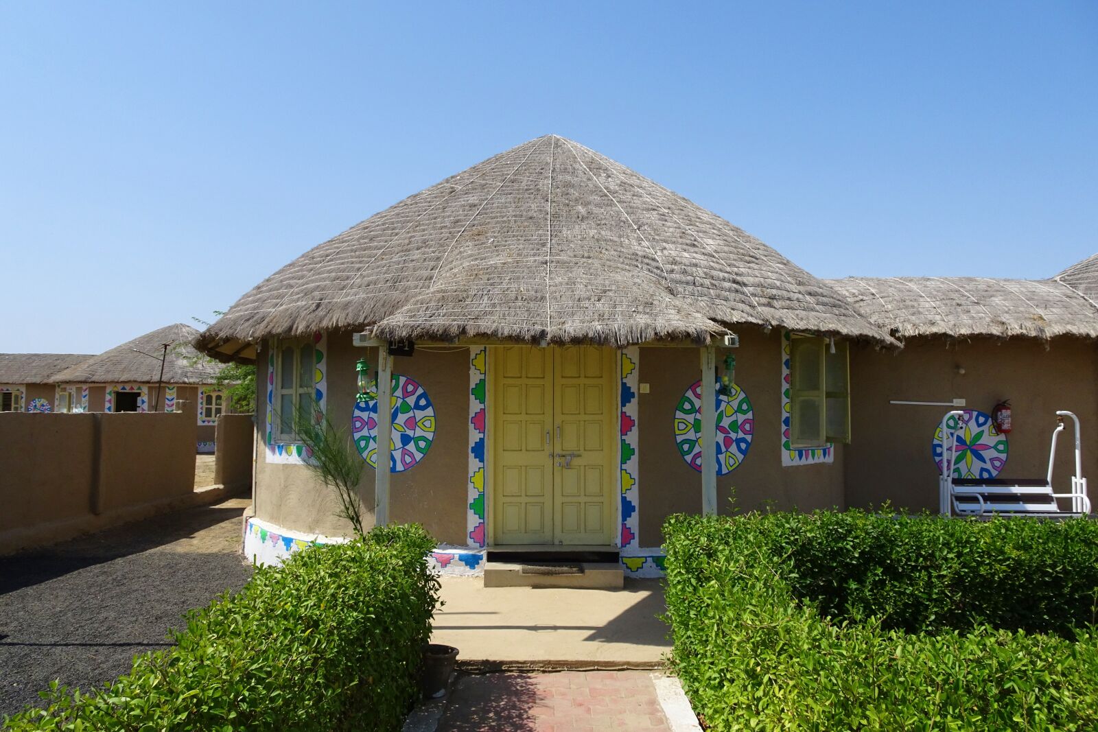 Sony Cyber-shot DSC-HX90V sample photo. Bhunga, hut, circular photography