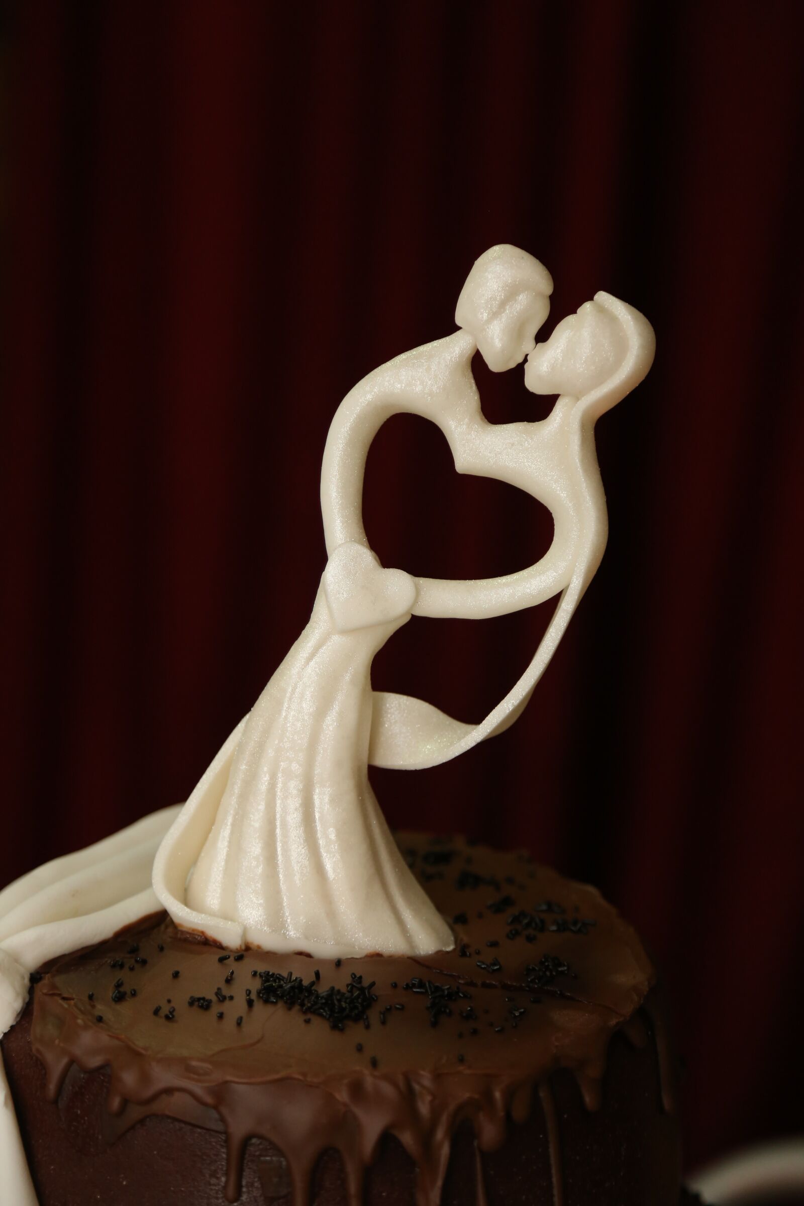 Canon EF 24-105mm F4L IS USM sample photo. Dessert, confectionery, cake, wedding photography