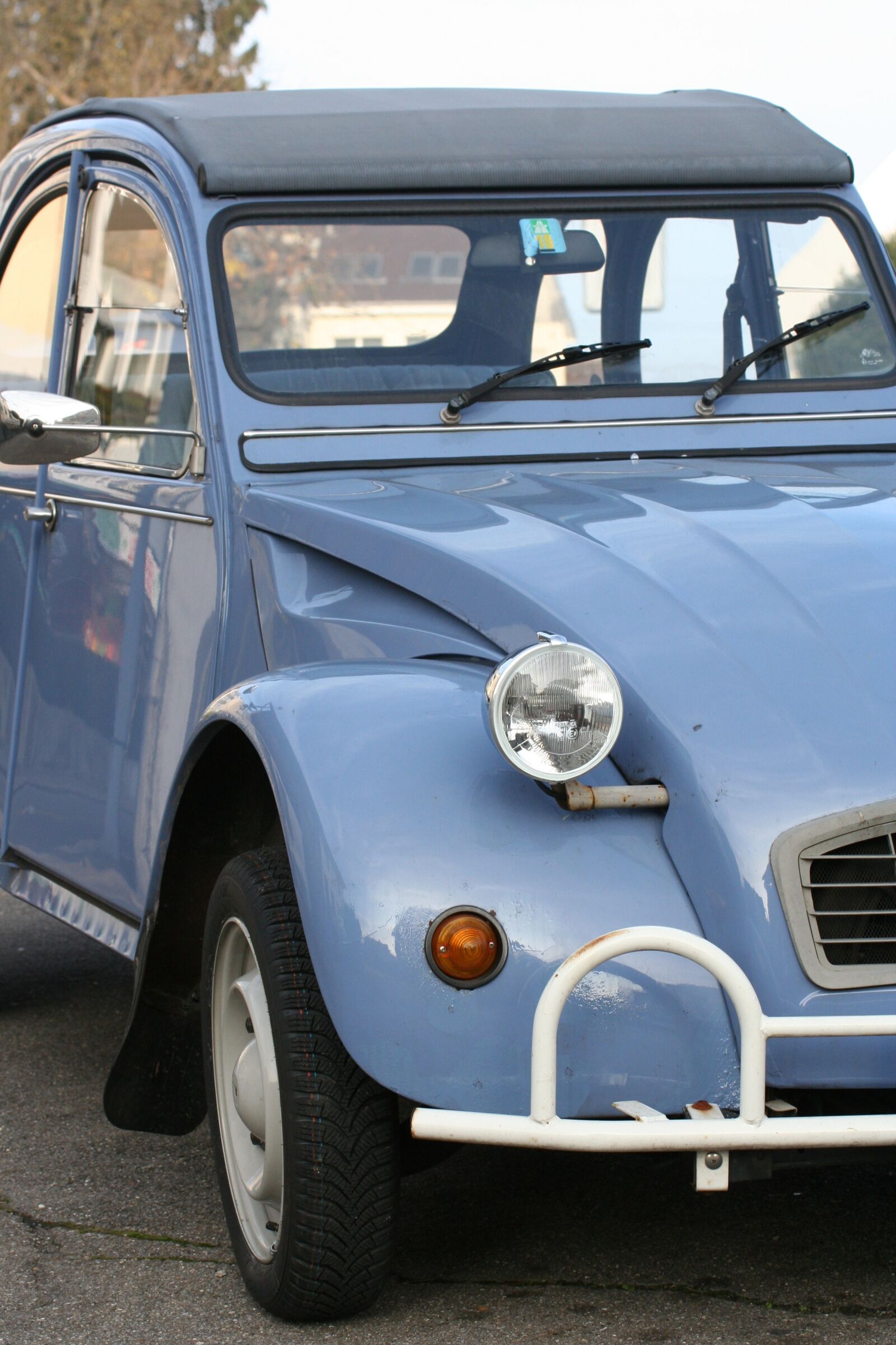 Canon EOS 350D (EOS Digital Rebel XT / EOS Kiss Digital N) sample photo. Duck, 2cv, auto photography