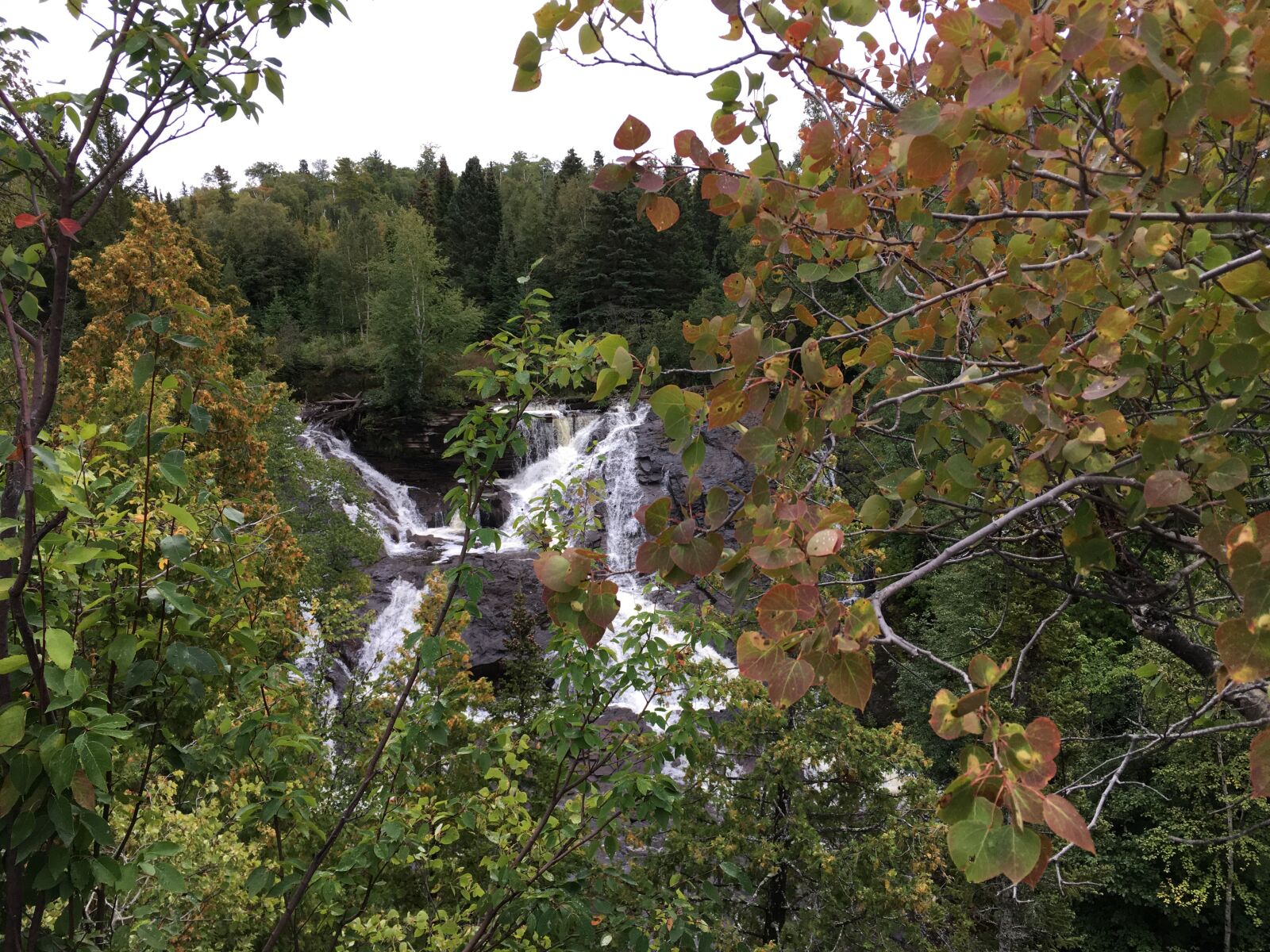iPhone SE back camera 4.15mm f/2.2 sample photo. Waterfalls, autumn, trees photography