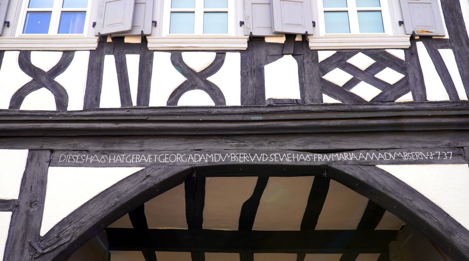 Sony E PZ 18-105mm F4 G OSS sample photo. Truss, fachwerkhaus, architecture photography