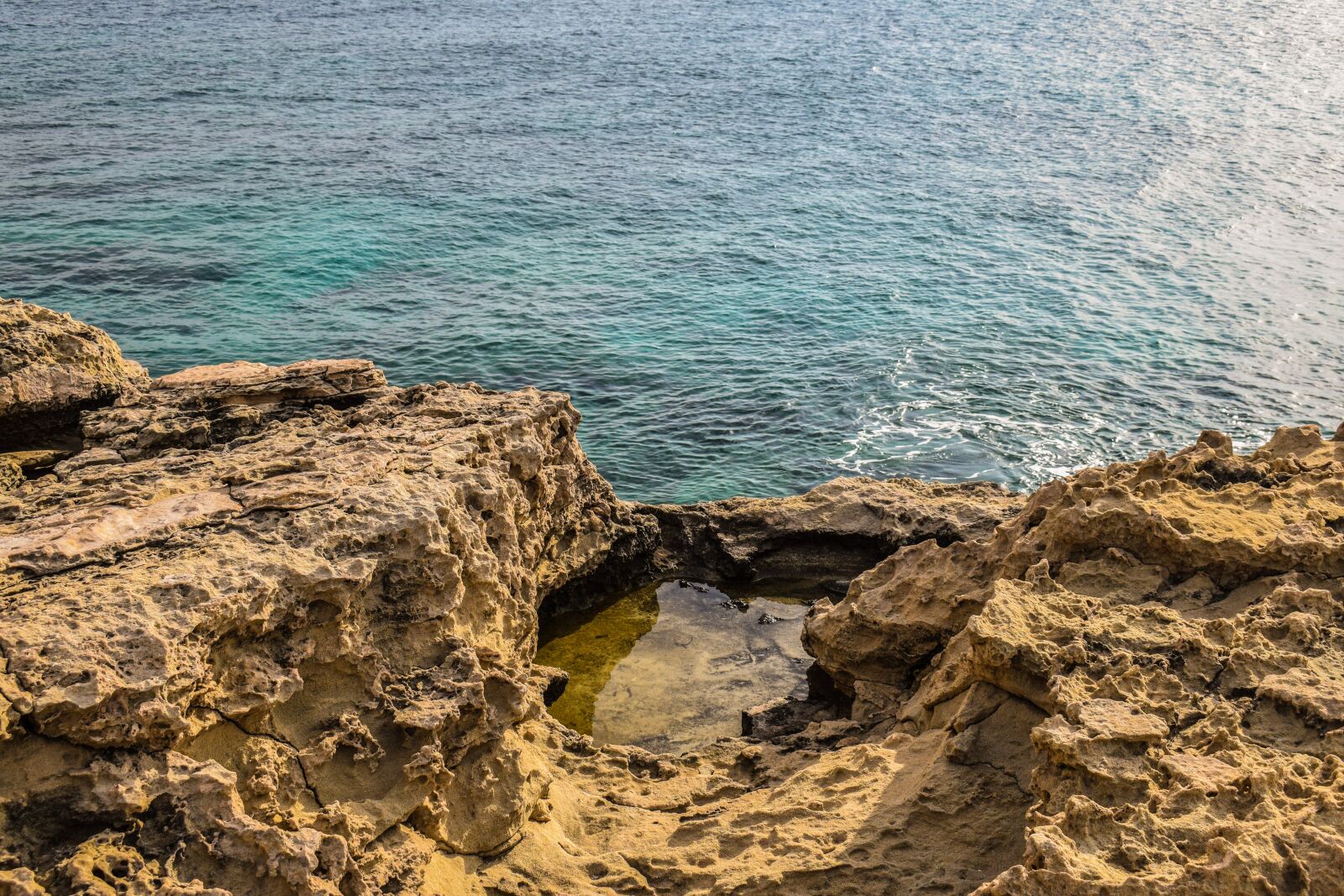 Nikon D3300 sample photo. Coast, rocky, erosion photography