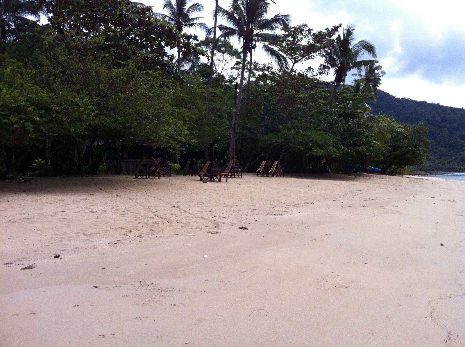 Apple iPhone 4 sample photo. Koh chang, beach, tropical photography