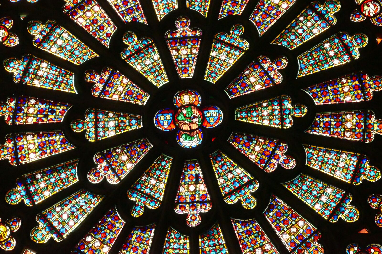 Panasonic Lumix DMC-FZ1000 sample photo. Window, stained glass, around photography