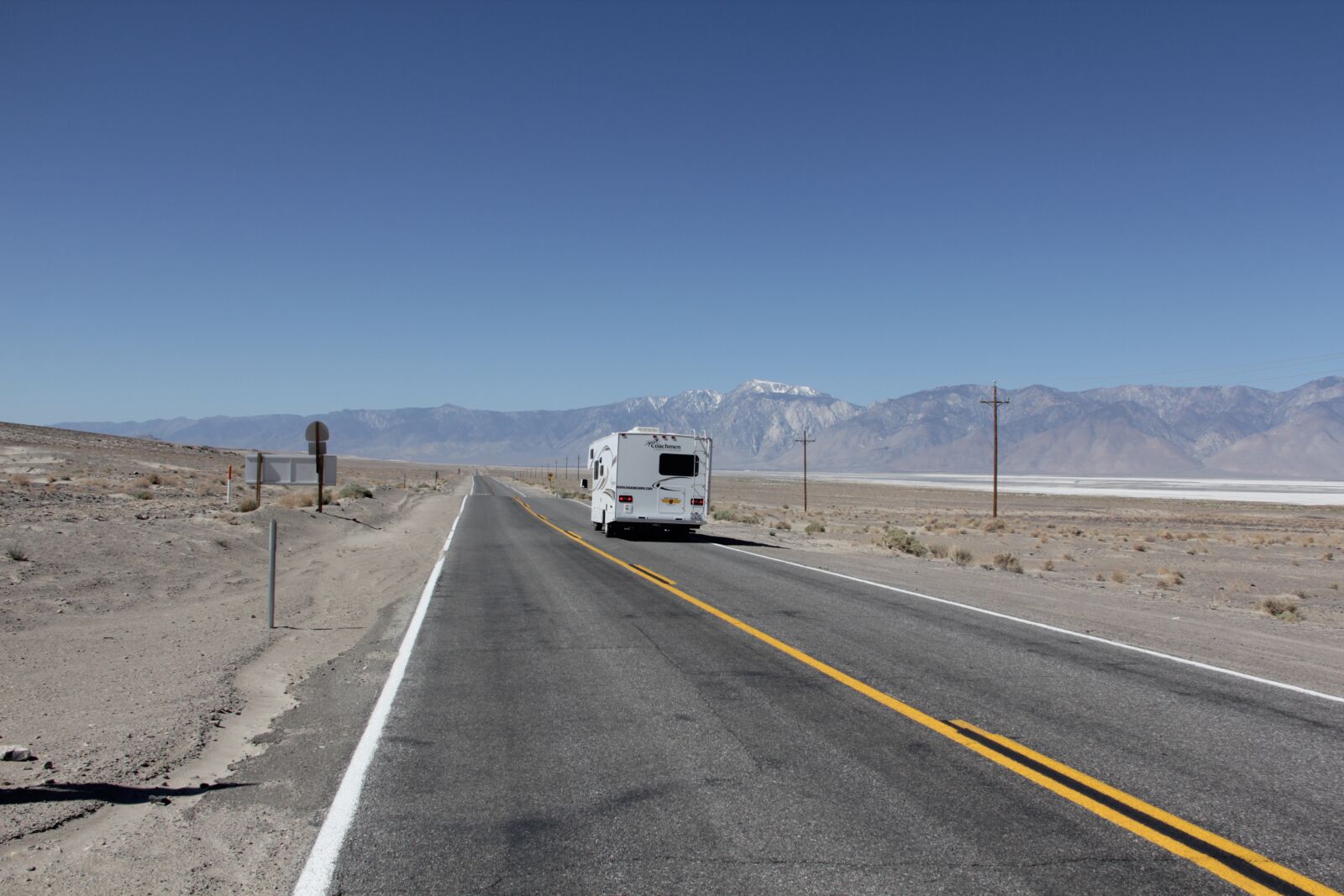 Canon EF-S 18-200mm F3.5-5.6 IS sample photo. Usa, camper, wilderness photography