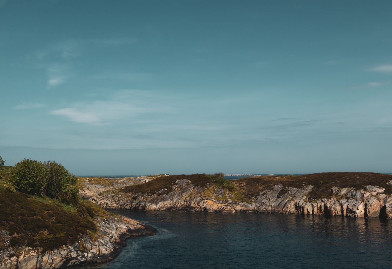 Canon EF-S 18-135mm F3.5-5.6 IS USM sample photo. Norway, view, landscape photography