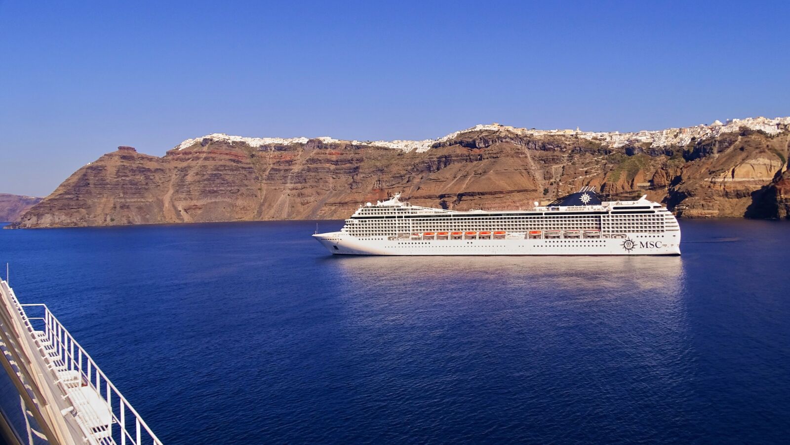 Sony Cyber-shot DSC-HX400V sample photo. Greece, santorini, architecture photography