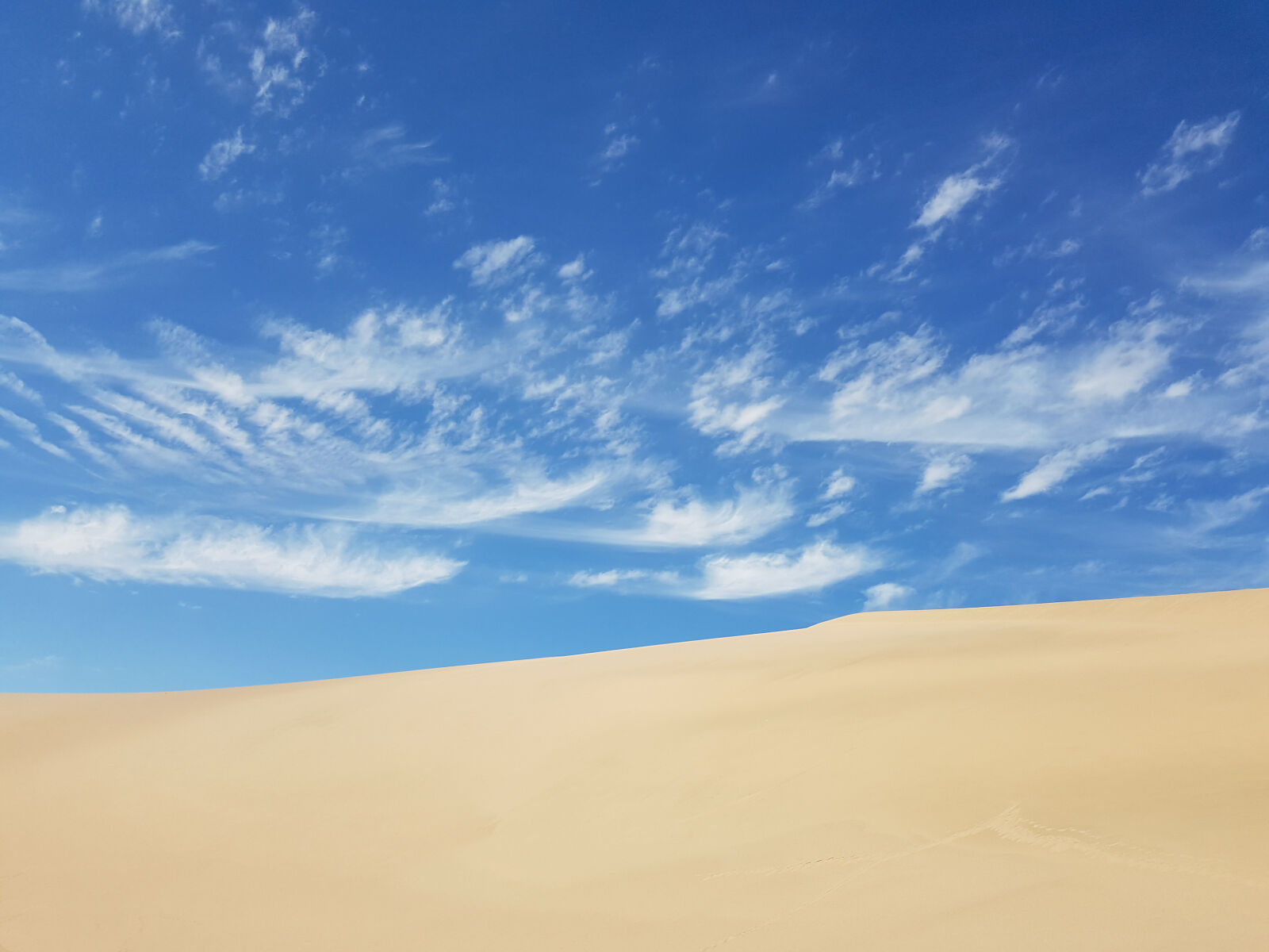 Samsung Galaxy S7 Edge Rear Camera sample photo. Sandy, desert, landscape, under photography