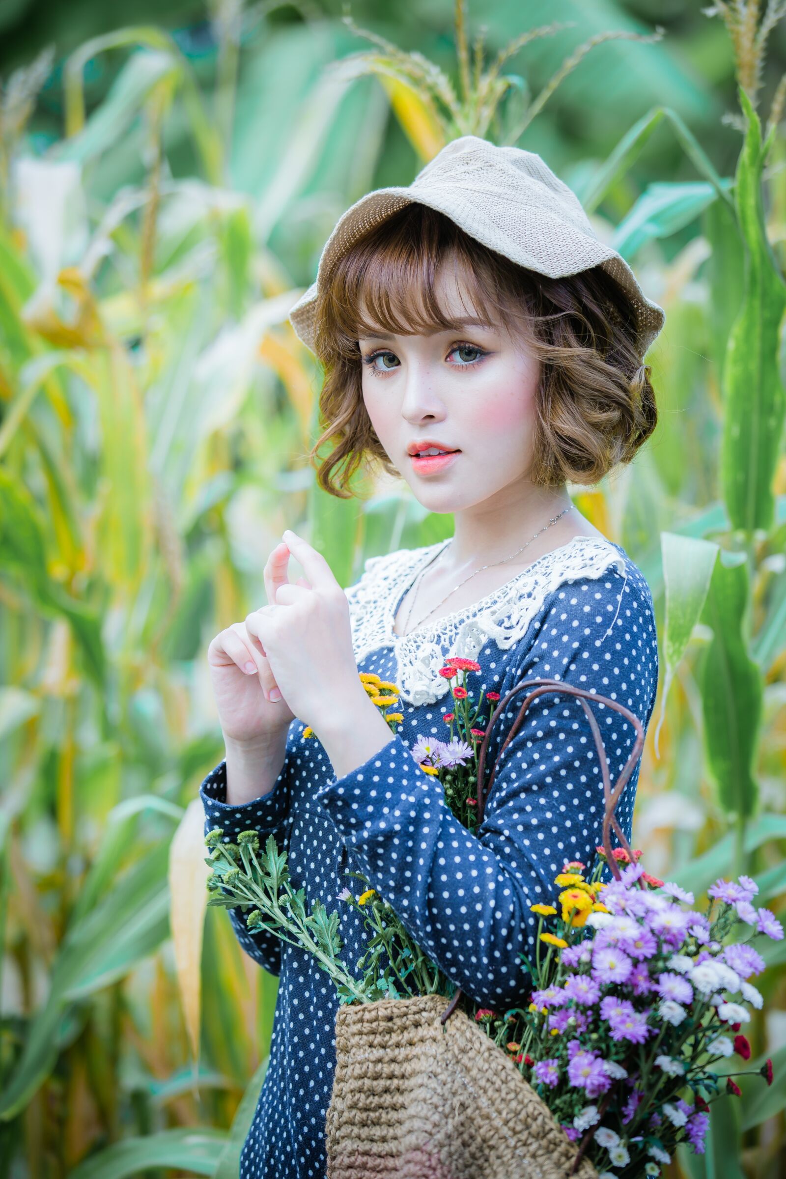 Canon EF 70-200mm F2.8L IS II USM sample photo. Girl, woman, people photography