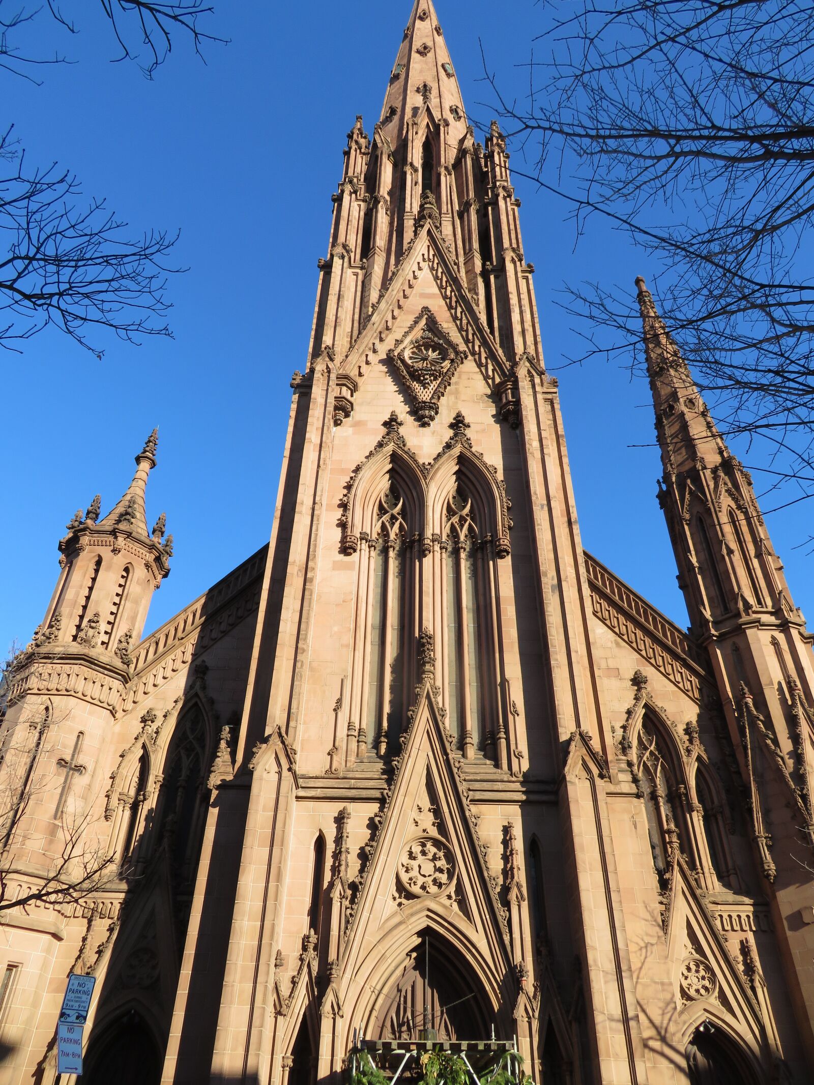 Canon PowerShot SX720 HS sample photo. Gothic, church, a photography