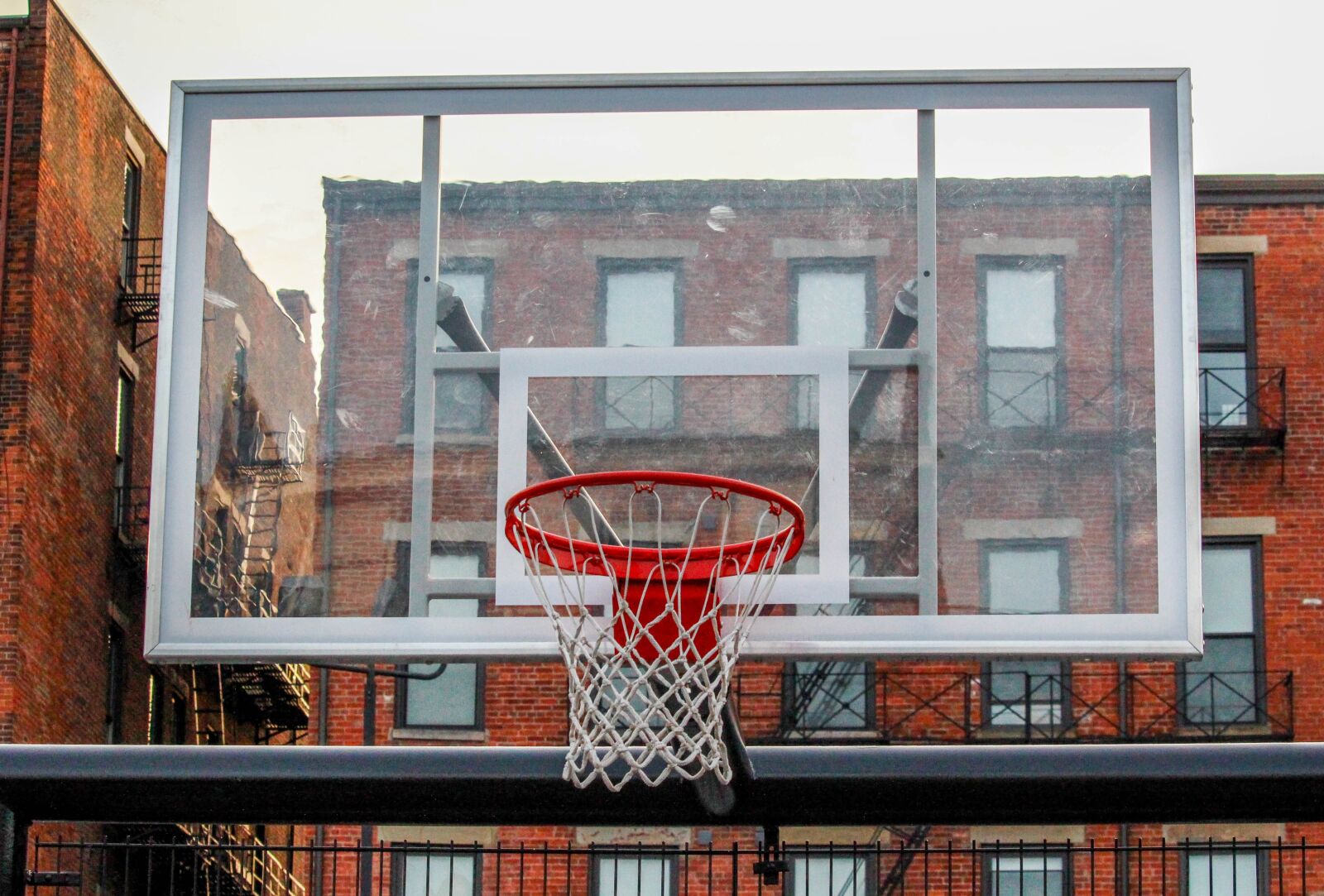 Canon EOS 700D (EOS Rebel T5i / EOS Kiss X7i) sample photo. Window, outdoors, architecture photography