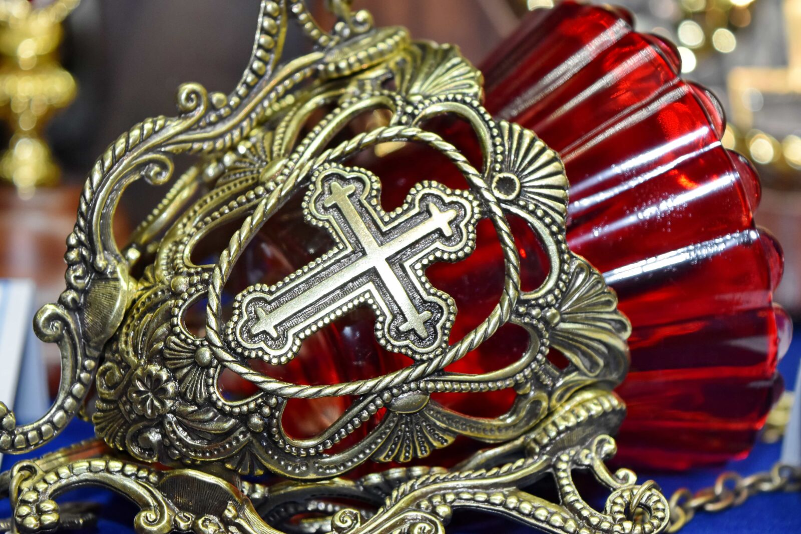 Nikon D5500 sample photo. Religious, buckle, gold, decoration photography