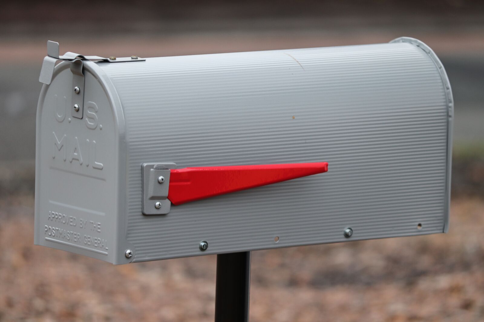 Canon EOS 200D (EOS Rebel SL2 / EOS Kiss X9) sample photo. Postbox, mailbox, metal photography