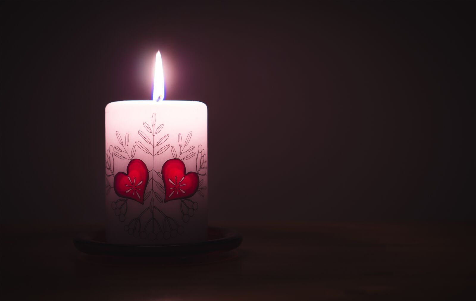 Sony Alpha a5000 (ILCE 5000) + E 50mm F1.8 OSS sample photo. Heart, candle, flame photography