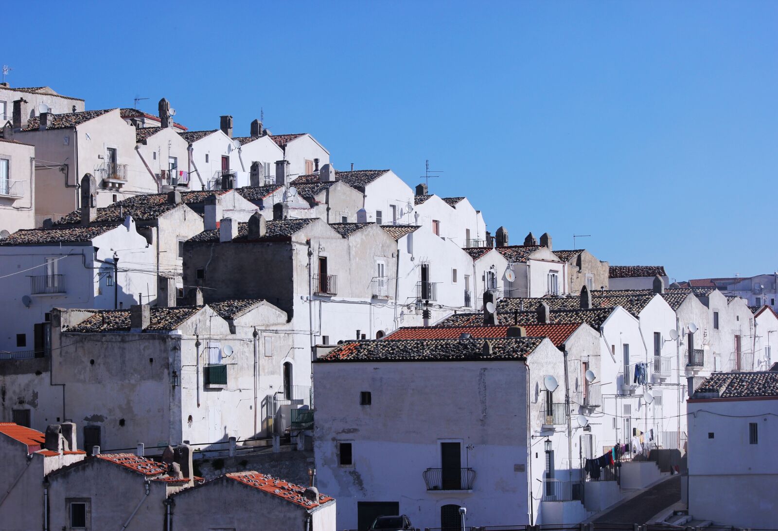 Canon EOS 550D (EOS Rebel T2i / EOS Kiss X4) sample photo. Monte sant'angelo, gargano, puglia photography