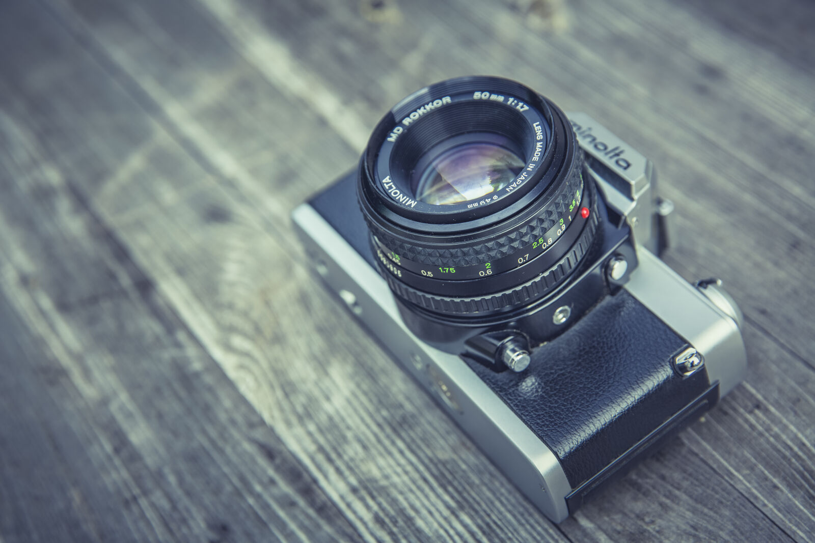 Canon EF 24-70mm F2.8L II USM sample photo. Camera, lens, analog, camera photography