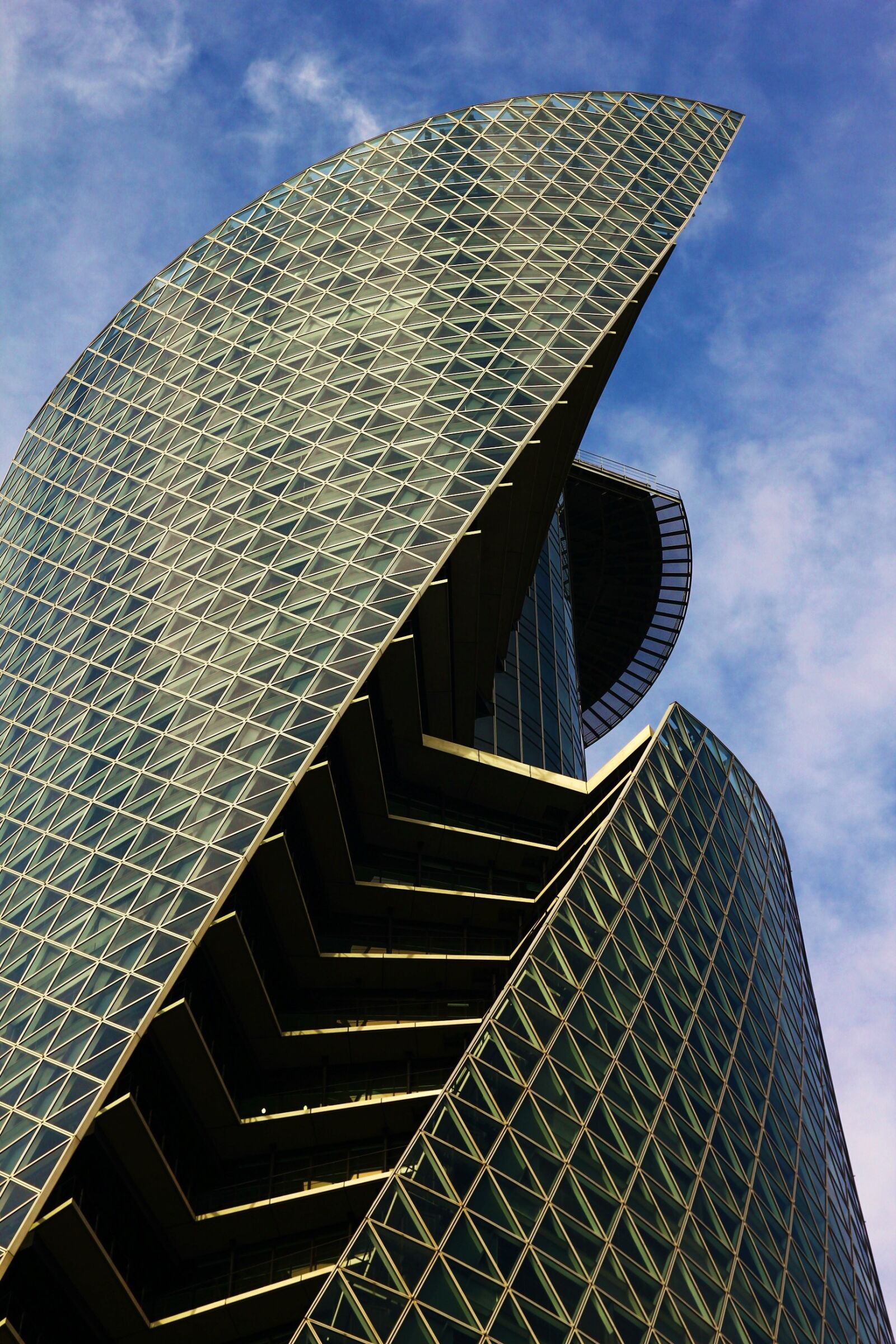 Canon EOS 550D (EOS Rebel T2i / EOS Kiss X4) sample photo. Architecture, building, glass photography