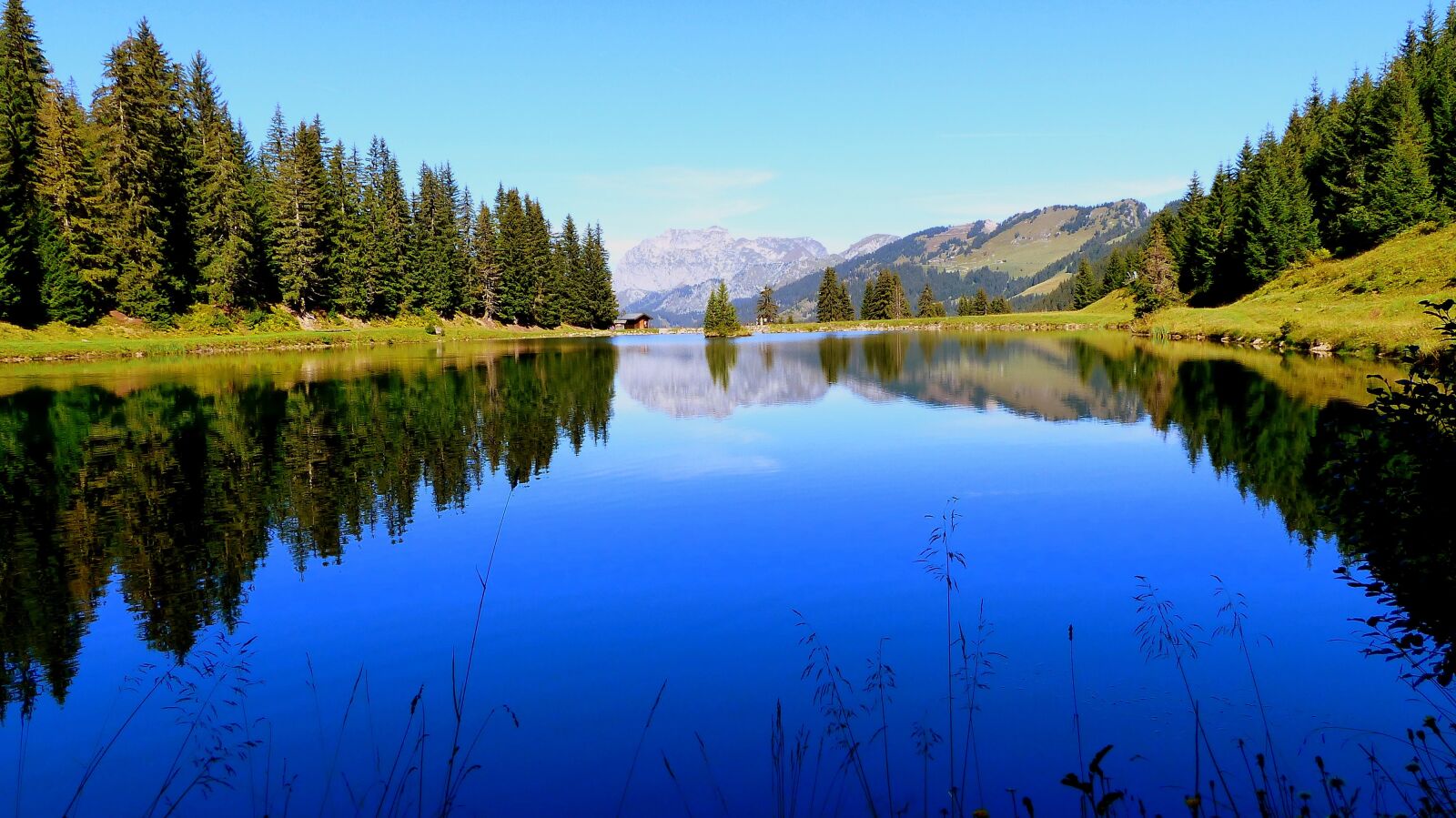 Panasonic Lumix DMC-FZ200 sample photo. Lake, alpine, nature photography