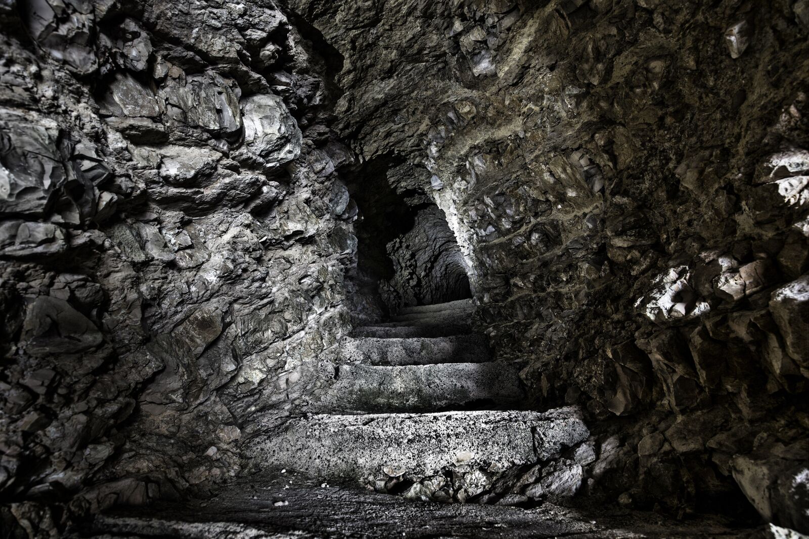 Canon EOS-1D X sample photo. Hell, stairs, rock photography