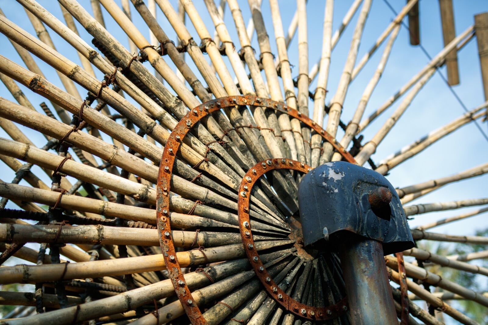 Canon EOS 750D (EOS Rebel T6i / EOS Kiss X8i) sample photo. Bamboo, water wheel, natural photography