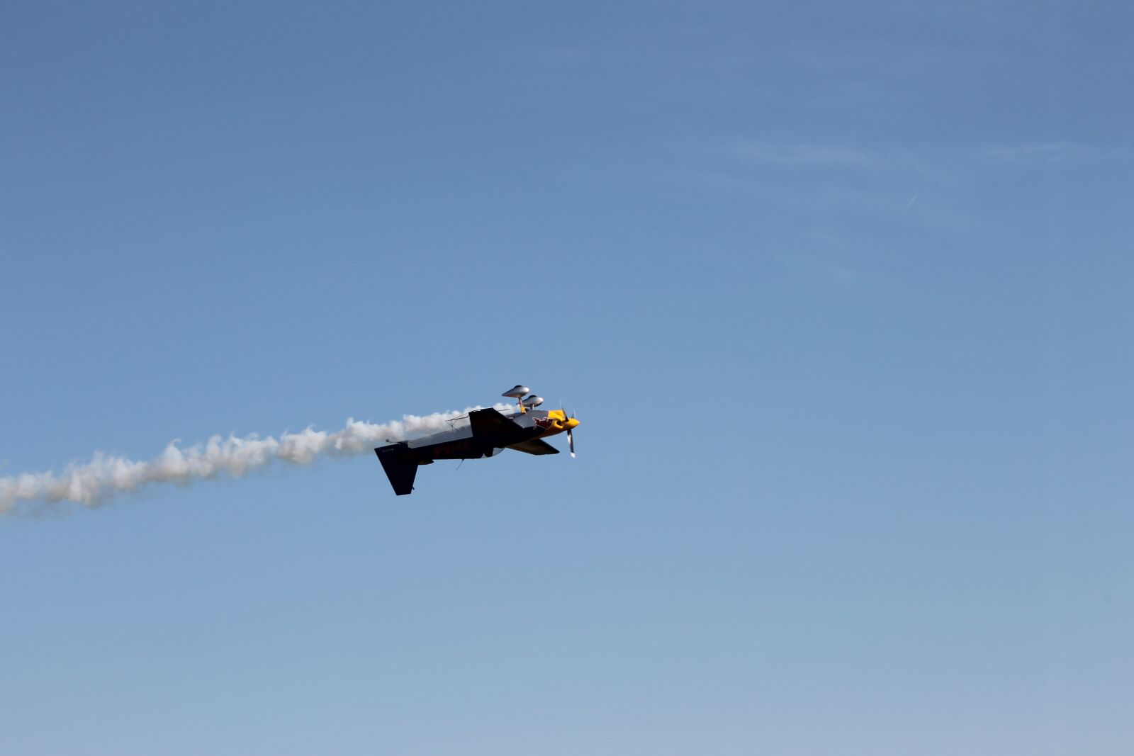Canon EF 75-300mm f/4-5.6 sample photo. Flugshow, aerobatics, airpower photography