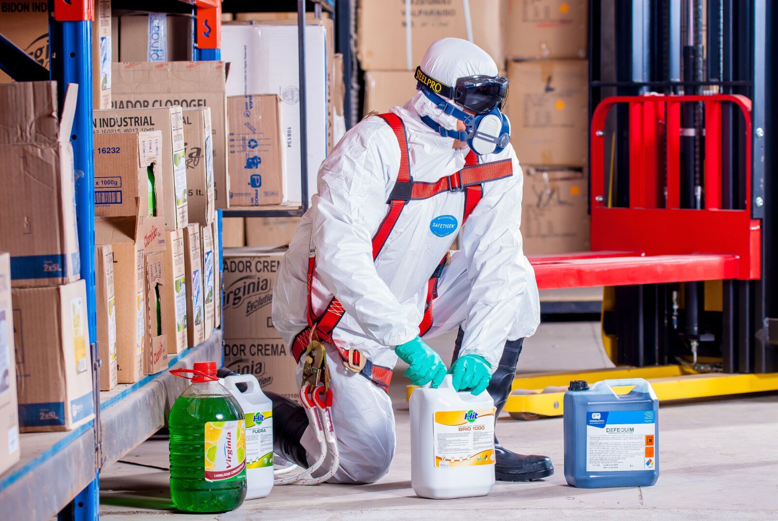 Nikon D200 sample photo. Chemist, costume, protection photography
