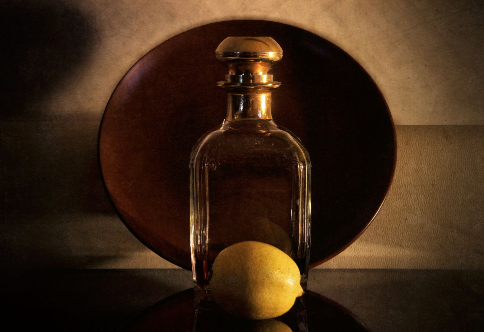 Canon EOS 7D sample photo. Lemon, bottle, dish photography