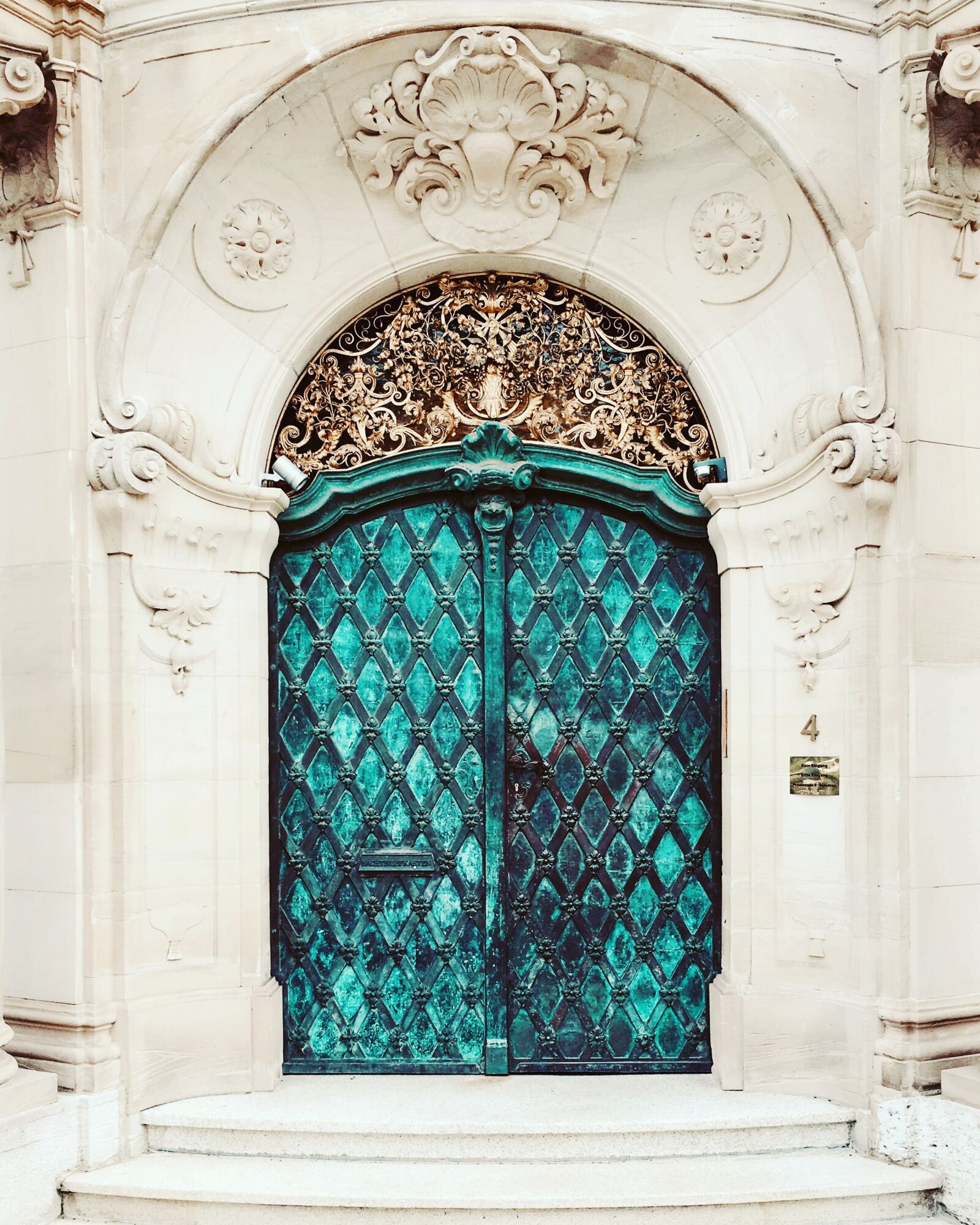 Apple iPhone 6s sample photo. Germany, ansbach, door photography