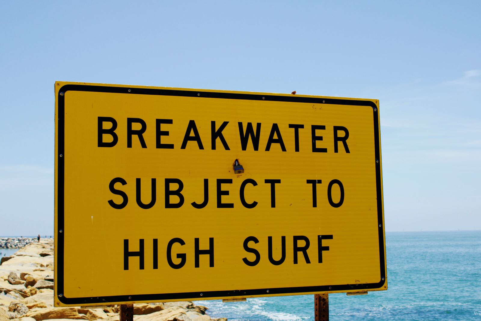 Canon EOS 750D (EOS Rebel T6i / EOS Kiss X8i) sample photo. Sign, danger, water photography