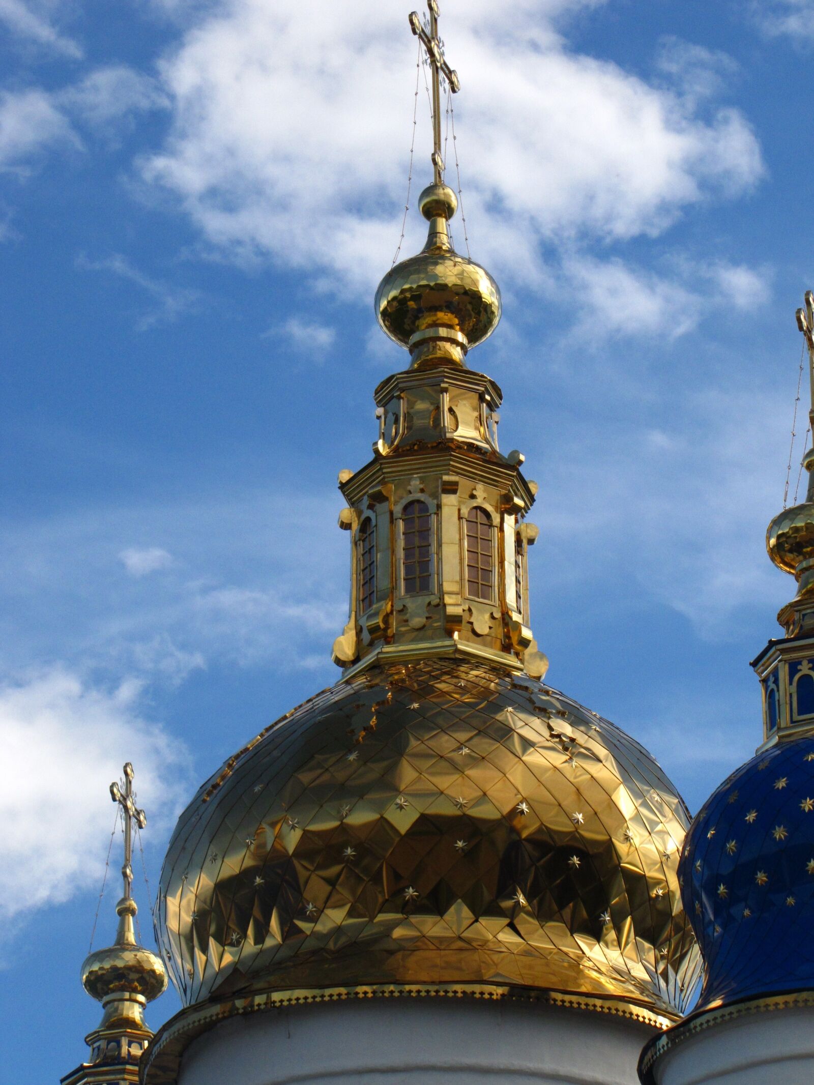 Canon PowerShot SX20 IS sample photo. Dome, cross, church photography