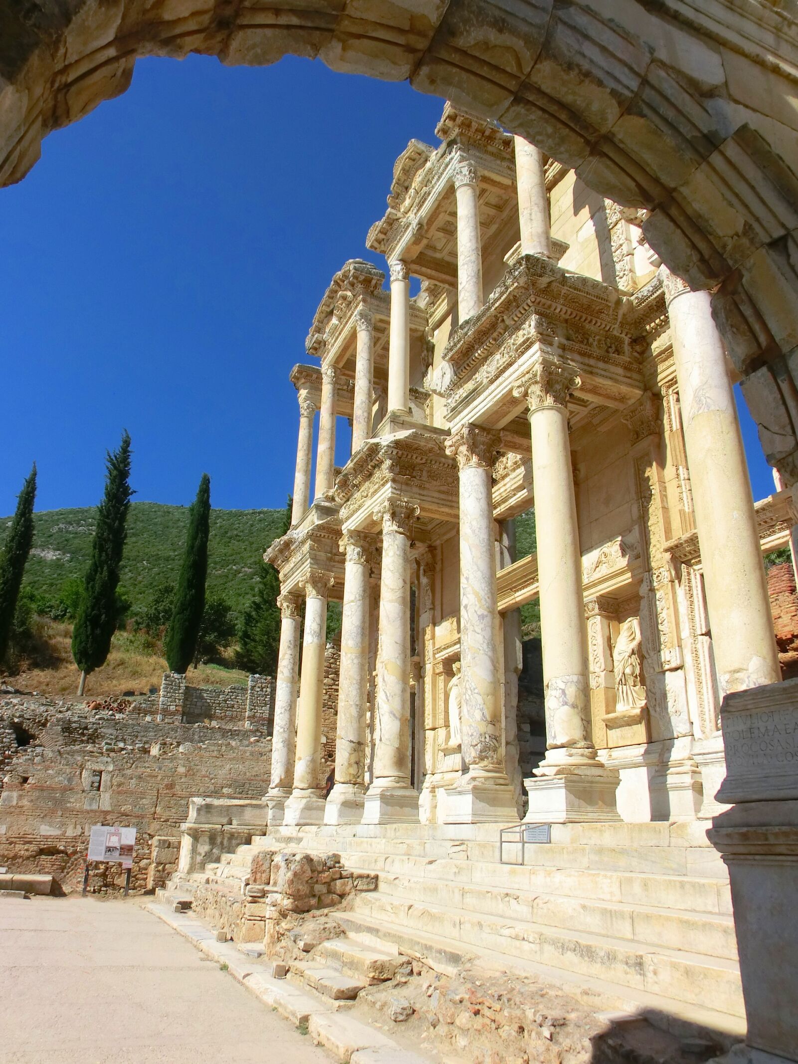 CASIO EX-H30 sample photo. Ephesus, celsus, library photography