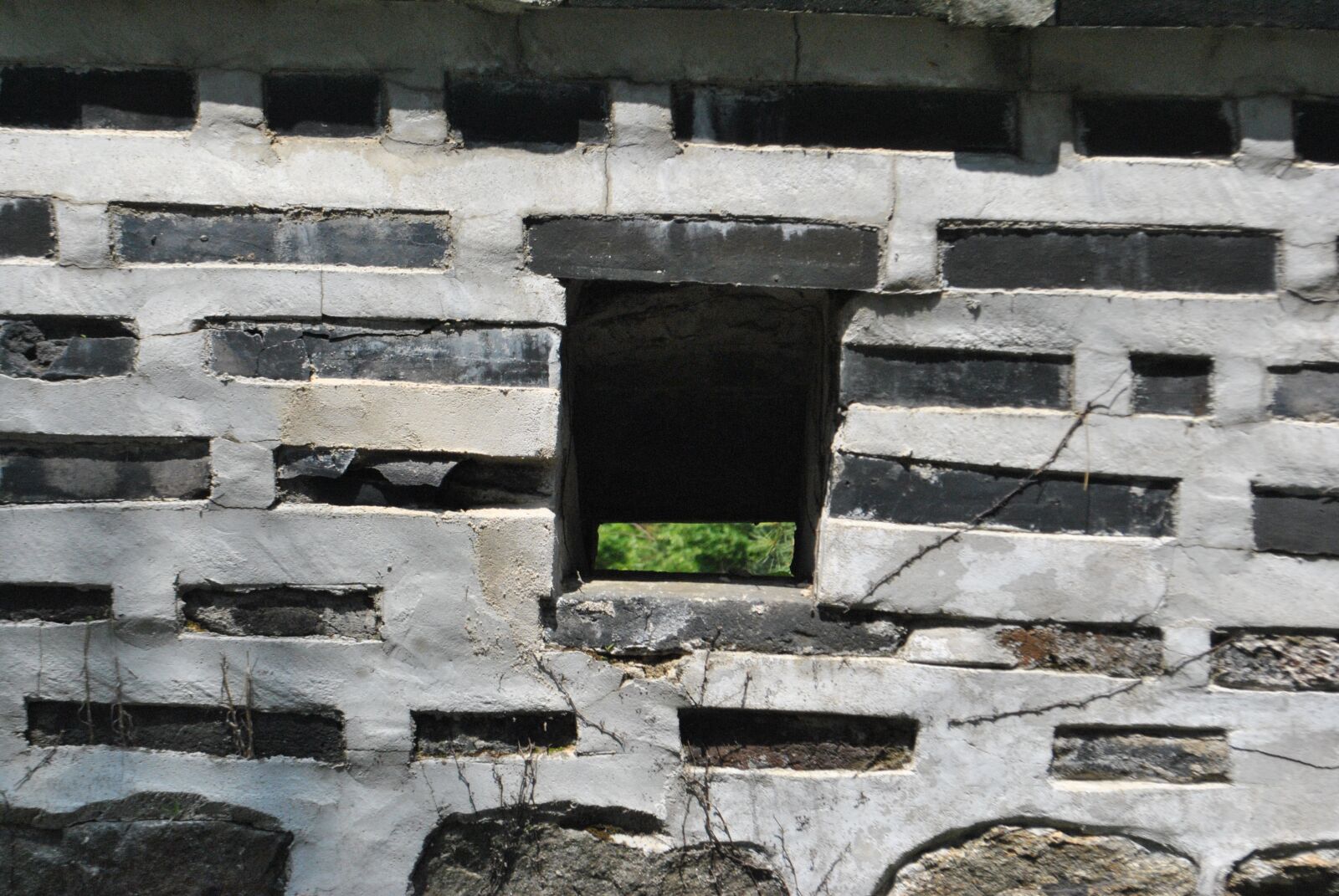 Nikon D3000 sample photo. Stone wall, texture, republic photography